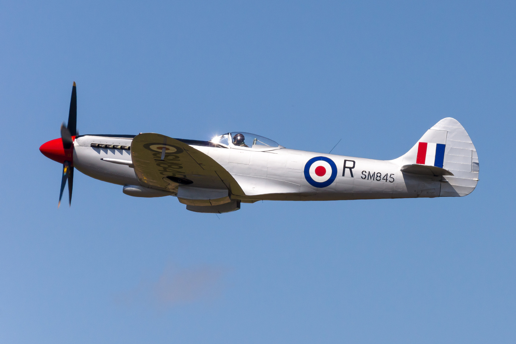 Sony 70-300mm F4.5-5.6 G SSM sample photo. Spitfire mk xviii photography