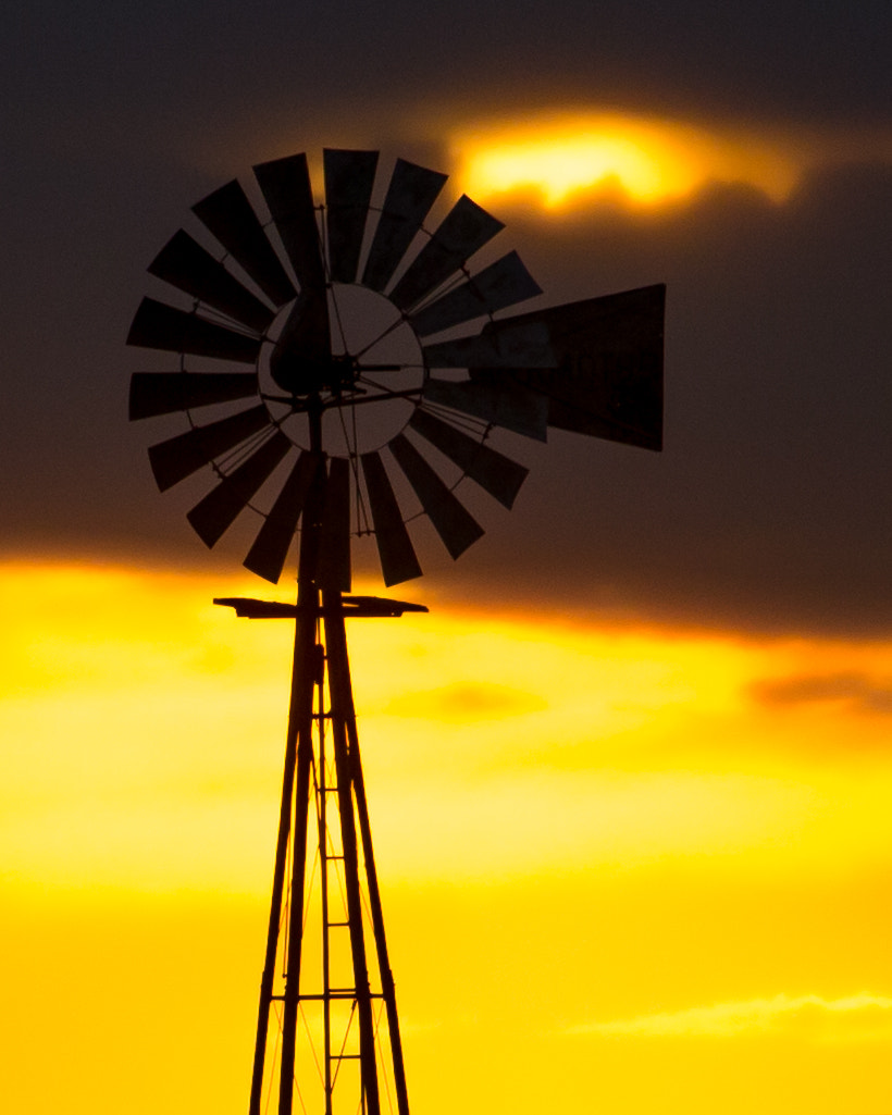 Canon EF 28-300mm F3.5-5.6L IS USM sample photo. Windmill sunrise photography