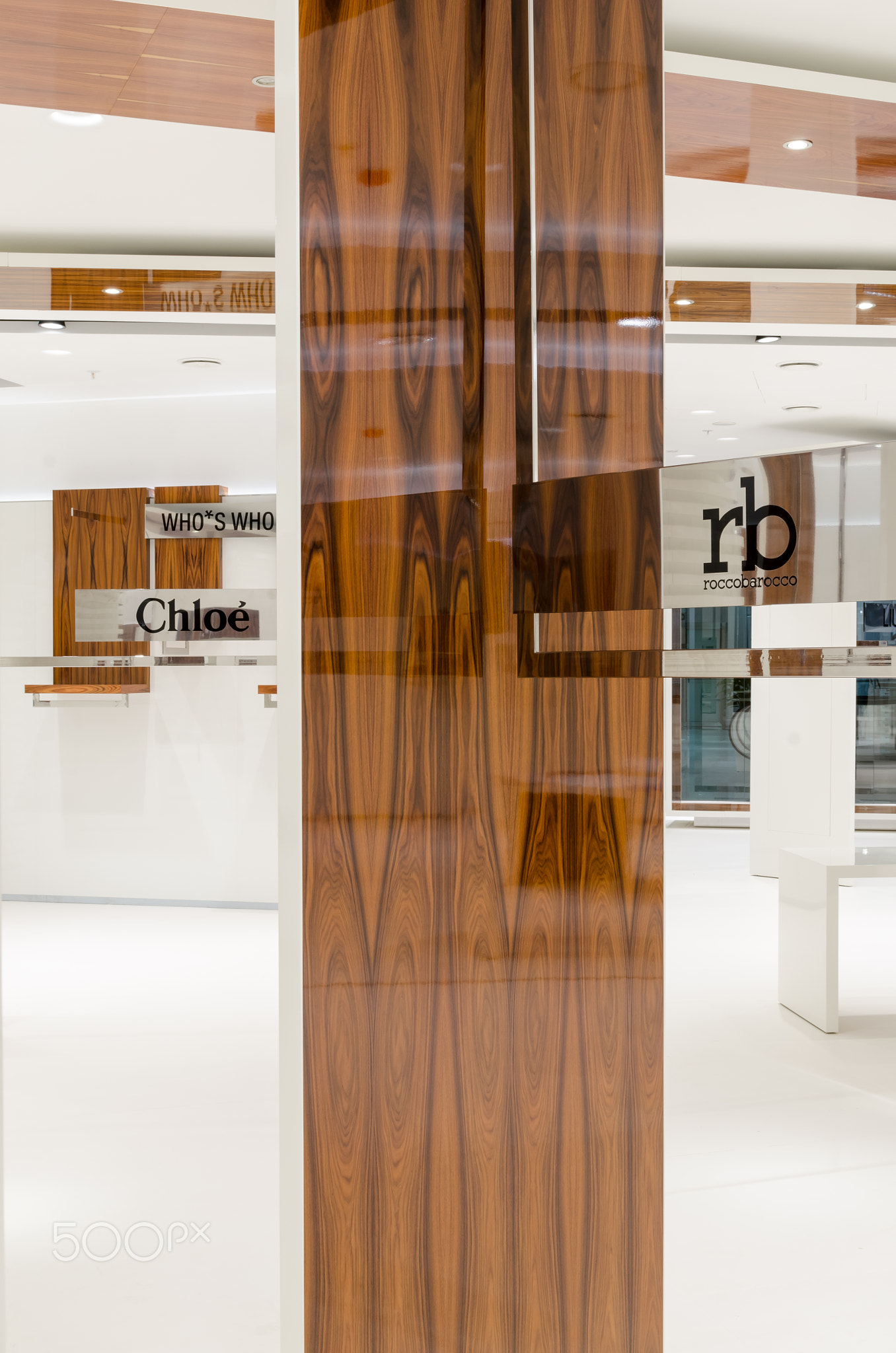 New store in large mall