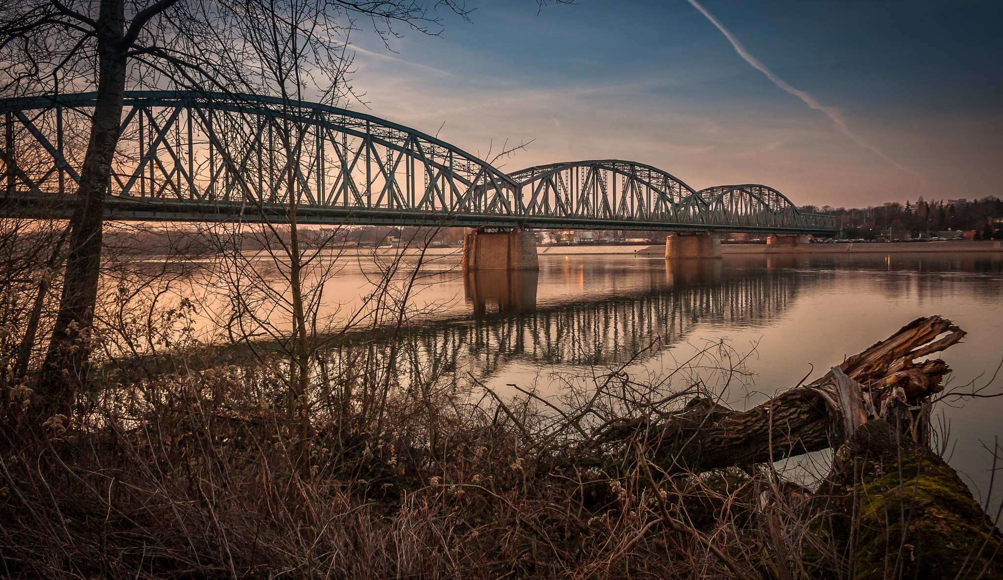Canon EF-S 18-55mm F3.5-5.6 sample photo. Bridge in toruń photography