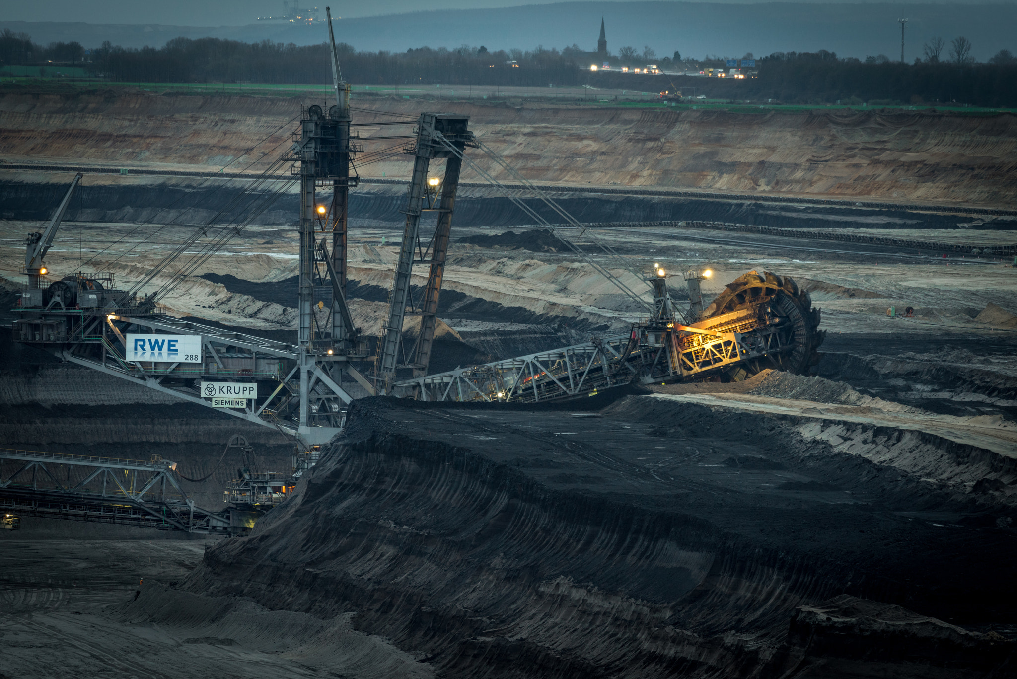 v2?sig=9f4ca2d3fab6137467417e58351ab73c2dbba7d03760acdfd7c6cd1de023ce48