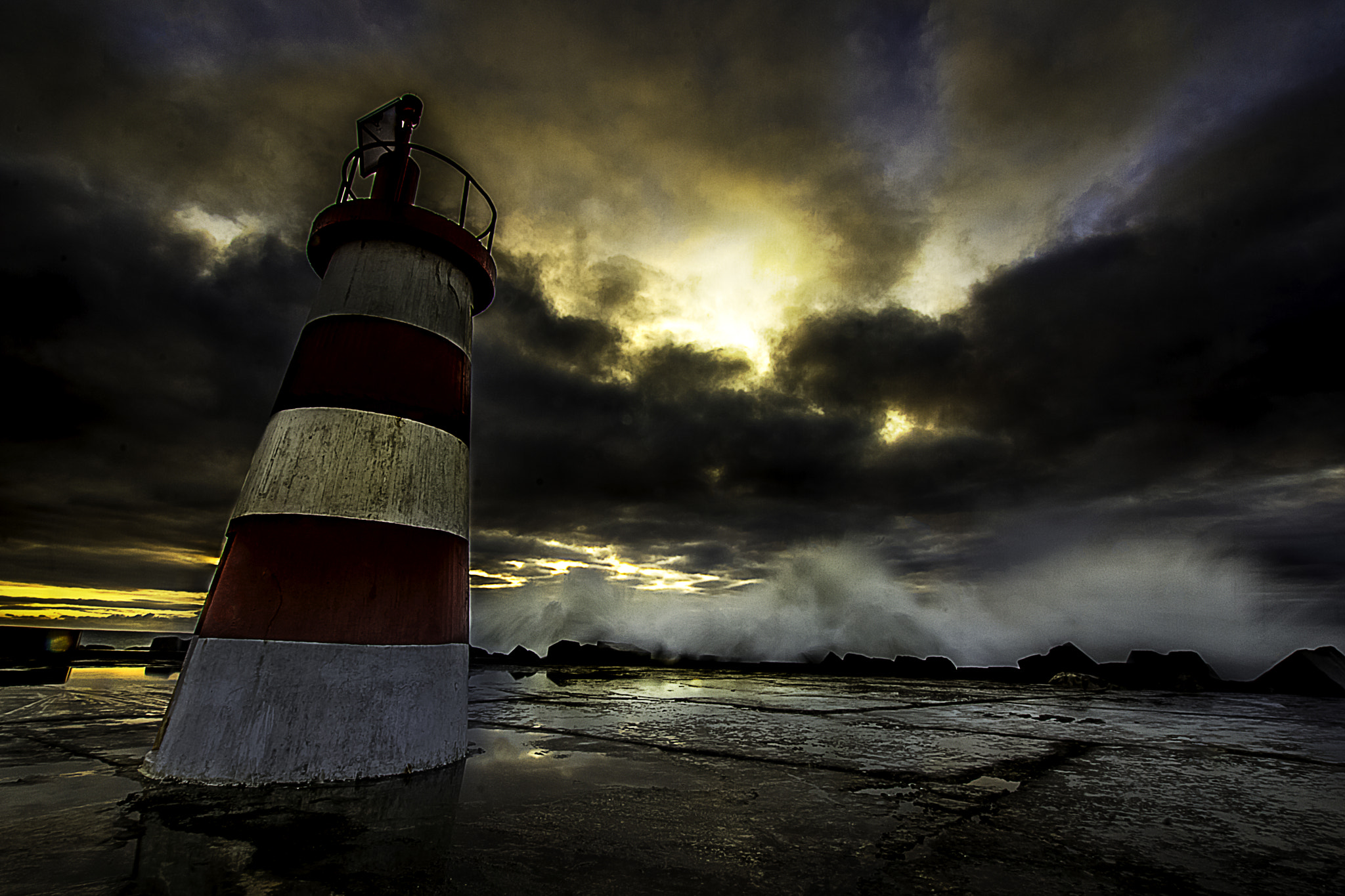 Sony SLT-A77 + Sigma 10-20mm F3.5 EX DC HSM sample photo. The storm photography