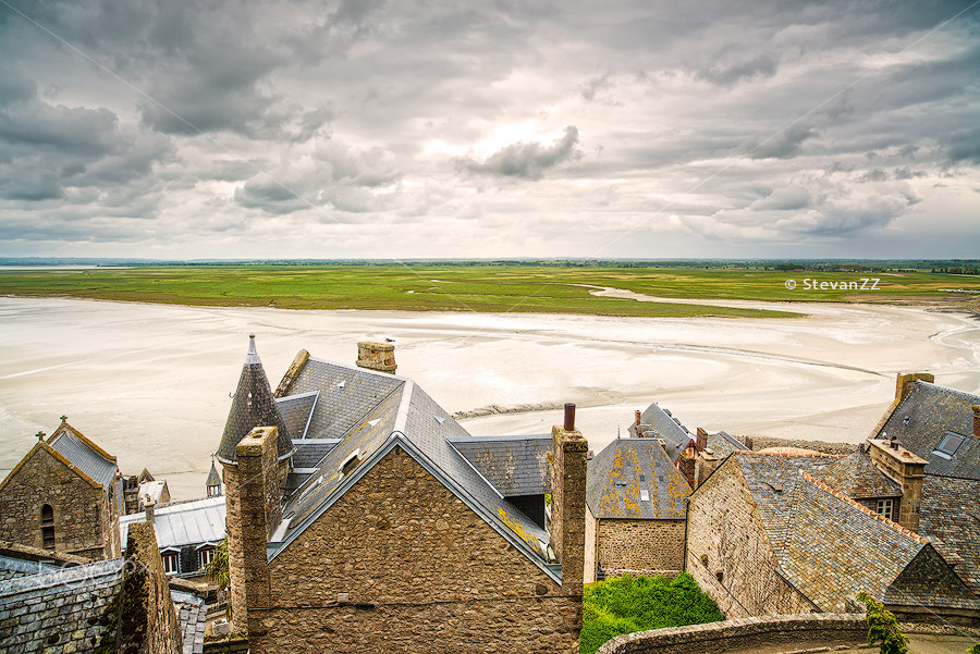 Nikon D800E + ZEISS Distagon T* 21mm F2.8 sample photo. Mont saint michel monastery and bay. normandy, france. photography