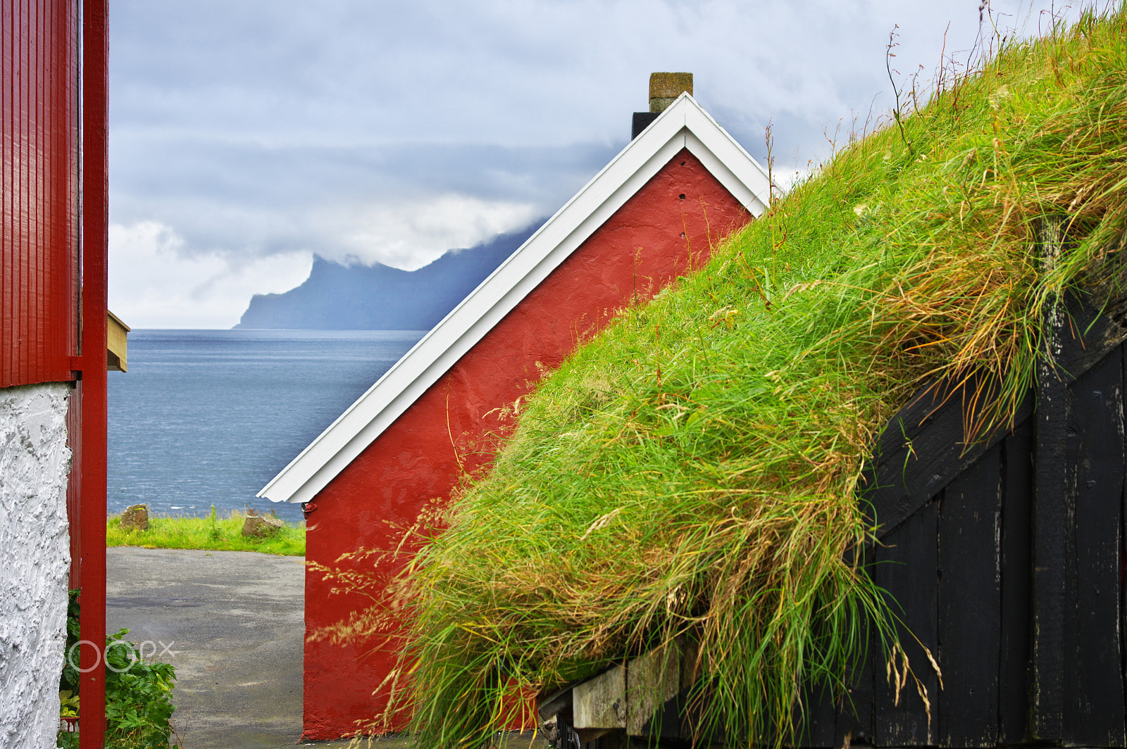 Pentax K-3 sample photo. Red houses photography
