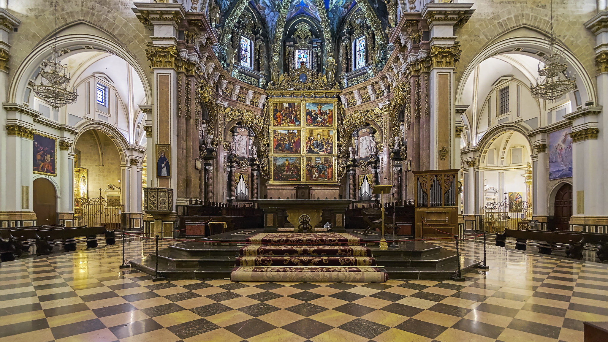 Tokina AT-X Pro 11-16mm F2.8 DX II sample photo. La capilla mayor - catedral de santa maría de valencia photography