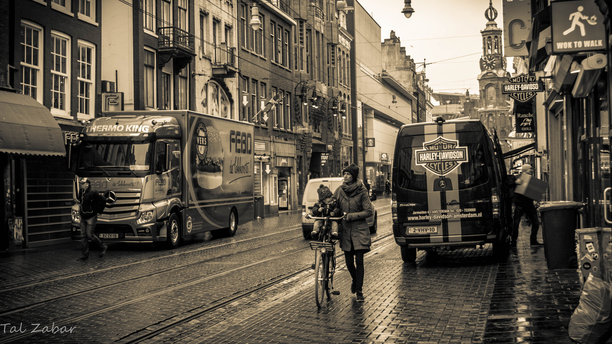 Canon EOS 450D (EOS Rebel XSi / EOS Kiss X2) sample photo. Just a regular morning in amsterdam photography