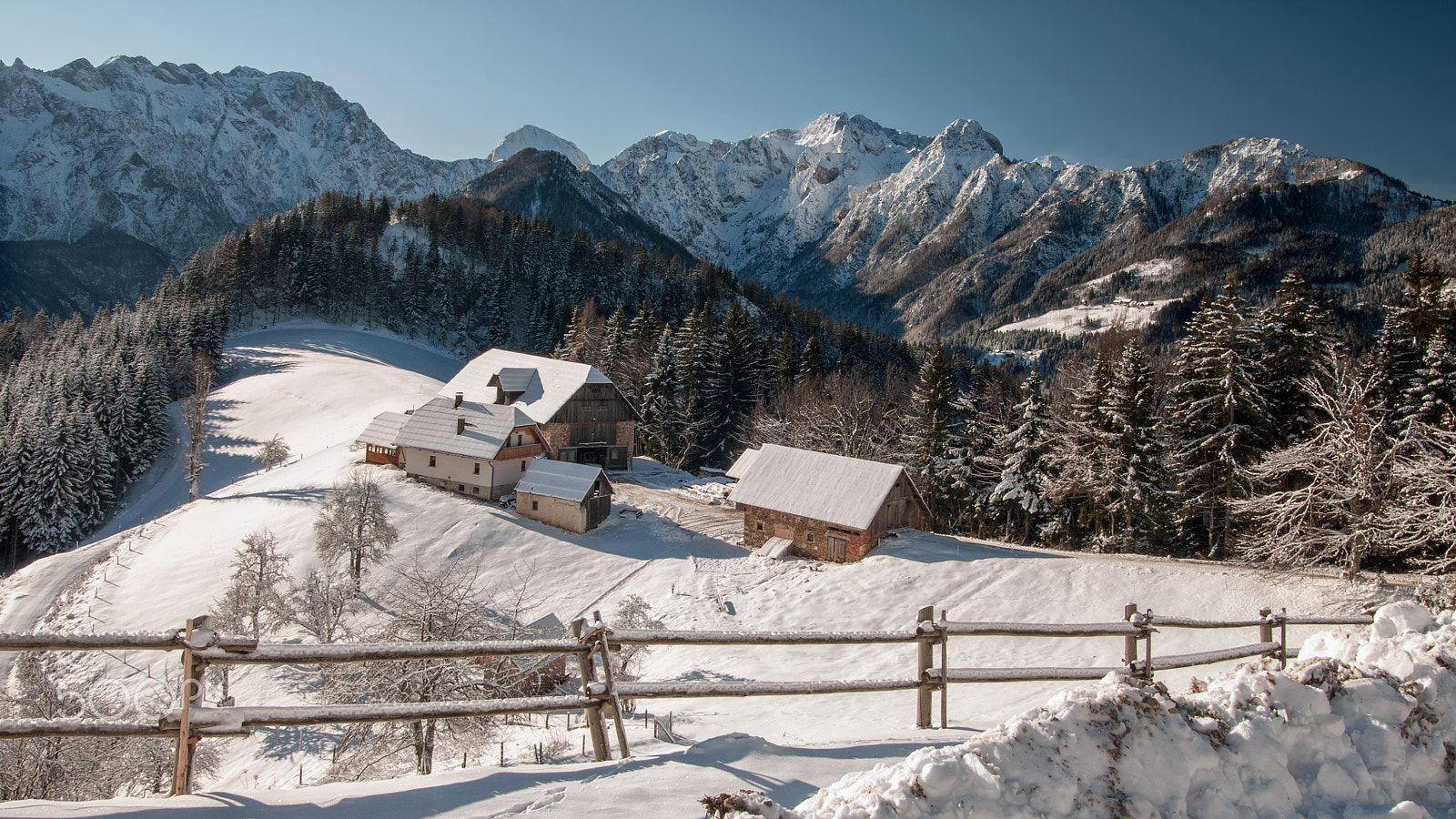 Nikon D300S + Sigma 18-50mm F2.8 EX DC Macro sample photo. Mountain farm photography