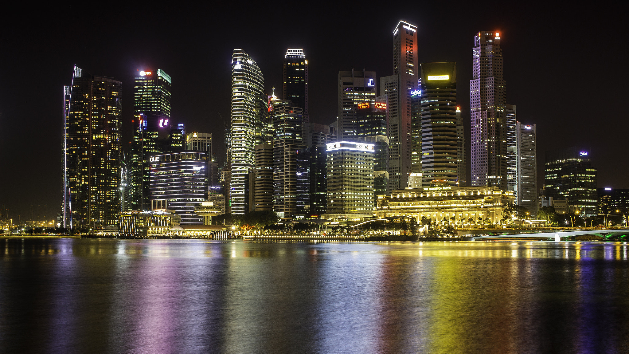 Canon EOS 100D (EOS Rebel SL1 / EOS Kiss X7) sample photo. Singapore at night photography