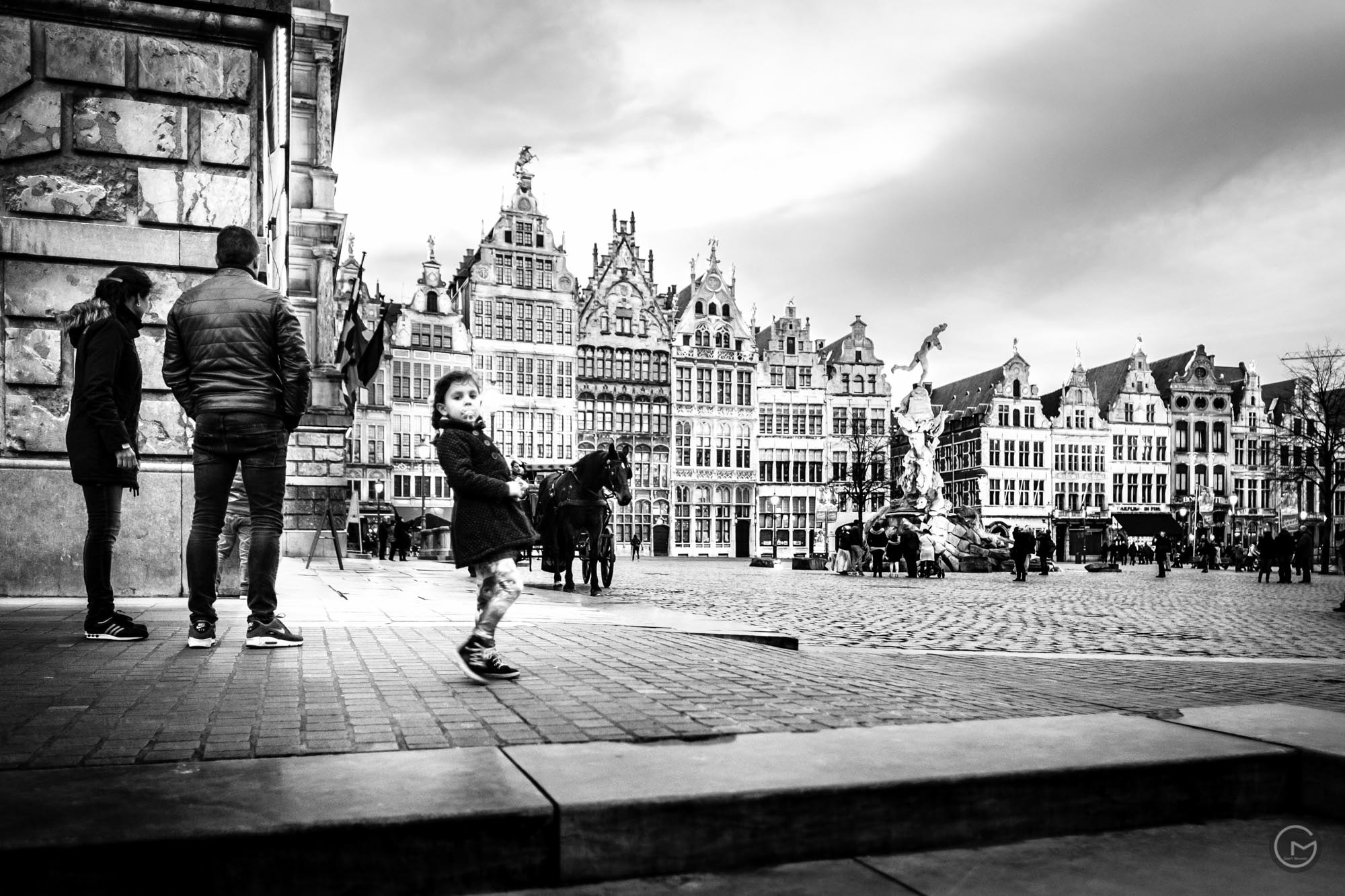 Fujifilm X-E2 + Fujifilm XF 16mm F1.4 R WR sample photo. Antwerp main square photography