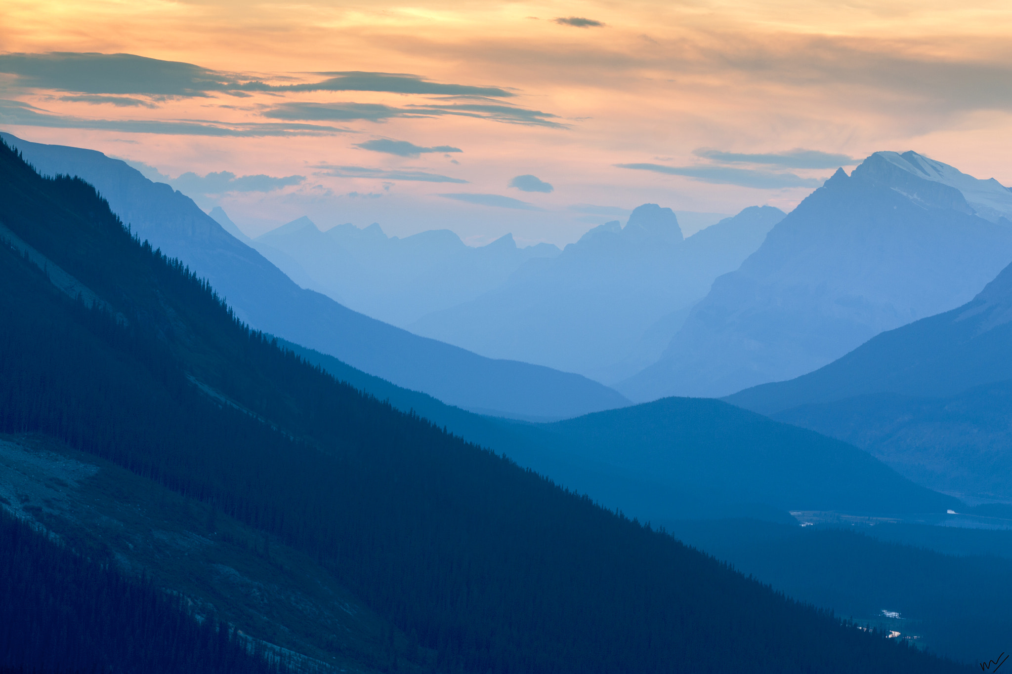 Canon EF 70-200mm F2.8L IS II USM sample photo. Few shades of blue photography