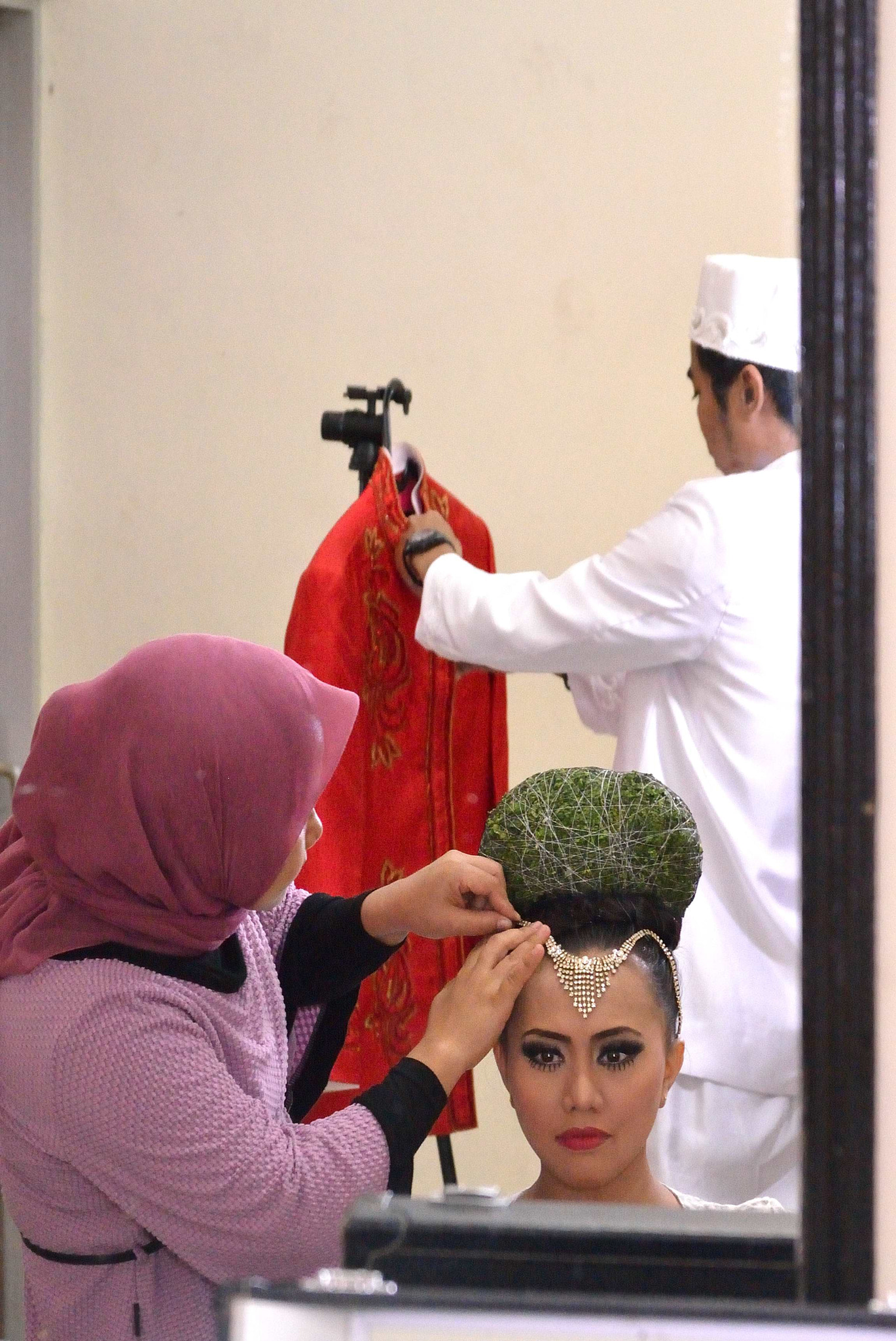 Nikon D600 sample photo. Preparing wedding photography