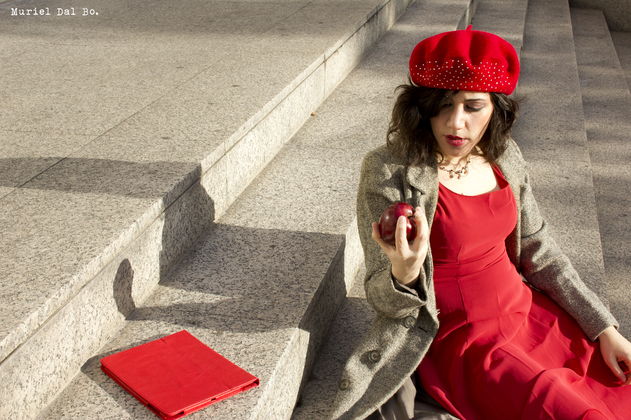 Canon EF-S 18-55mm F3.5-5.6 sample photo. What happened to snowhite in the big apple? photography