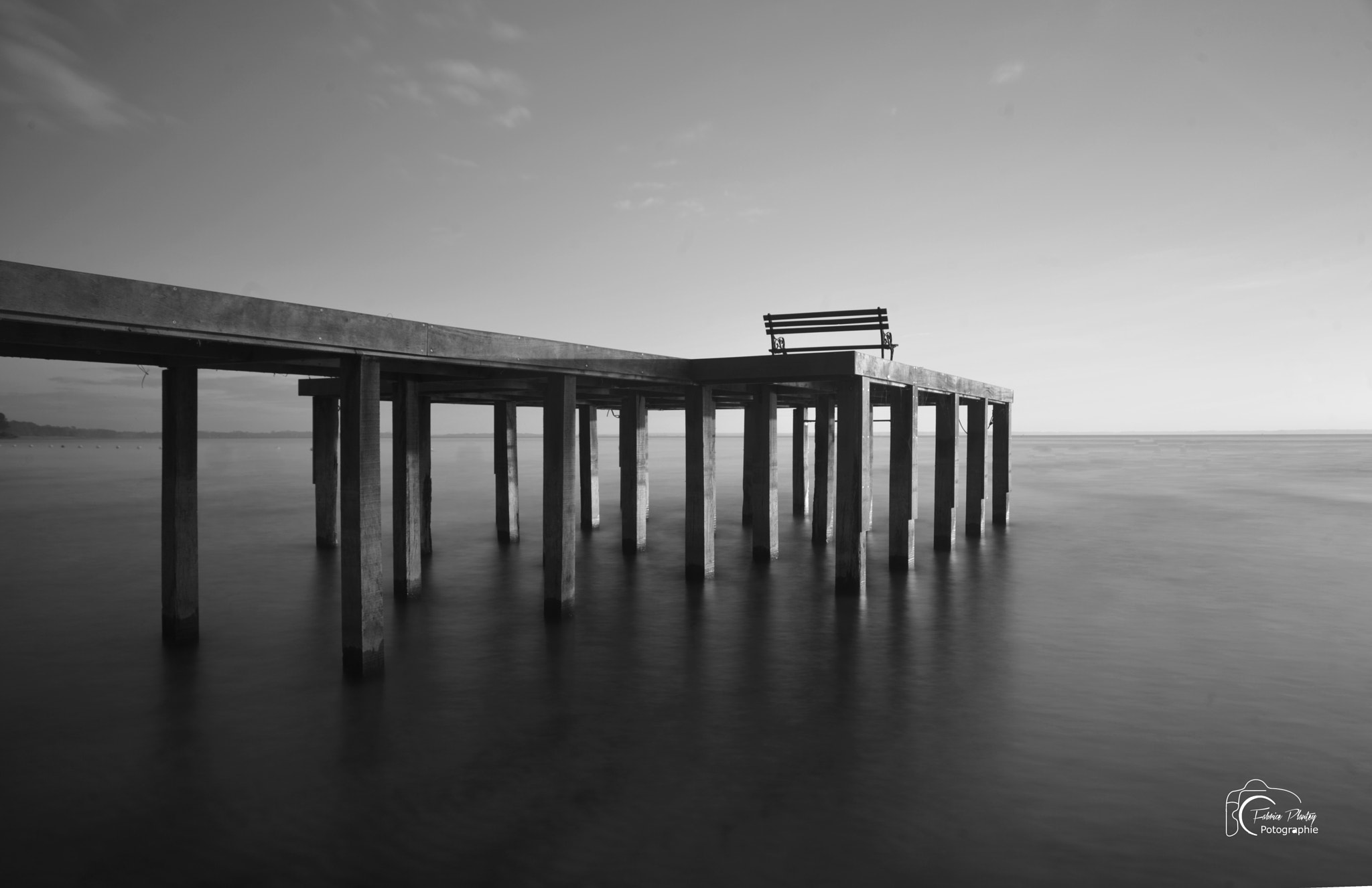 AF Zoom-Nikkor 24-120mm f/3.5-5.6D IF sample photo. Le ponton photography