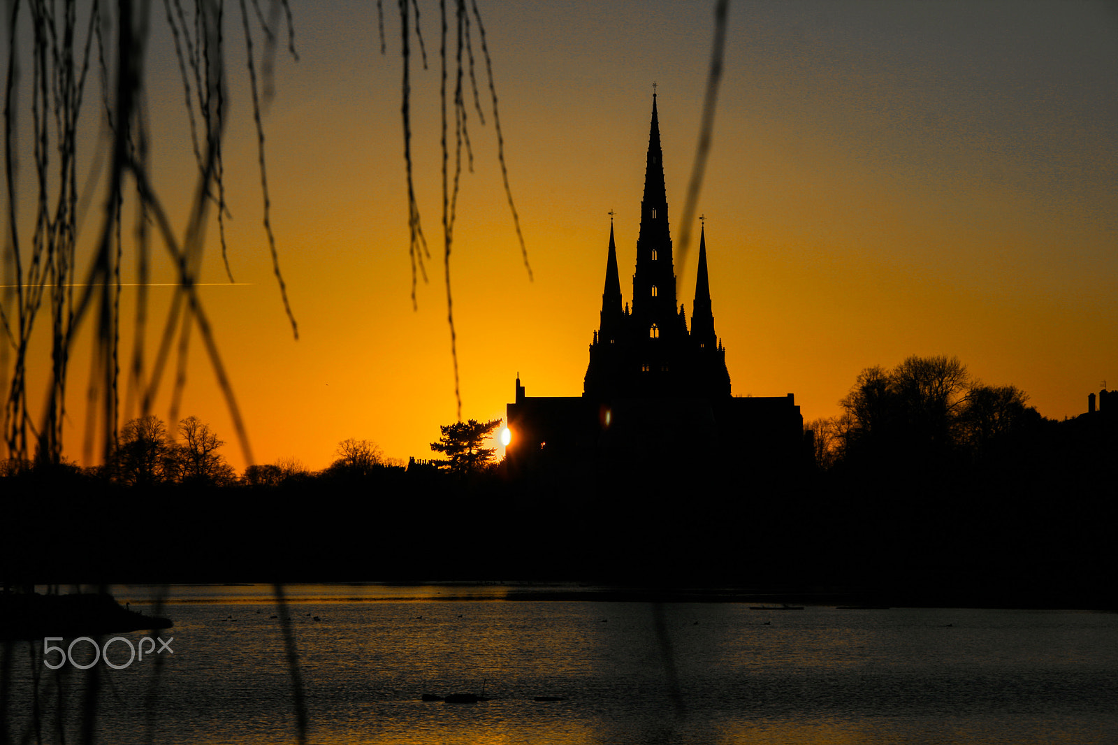 Canon EOS 400D (EOS Digital Rebel XTi / EOS Kiss Digital X) sample photo. Lichfield cathdral sunset photography