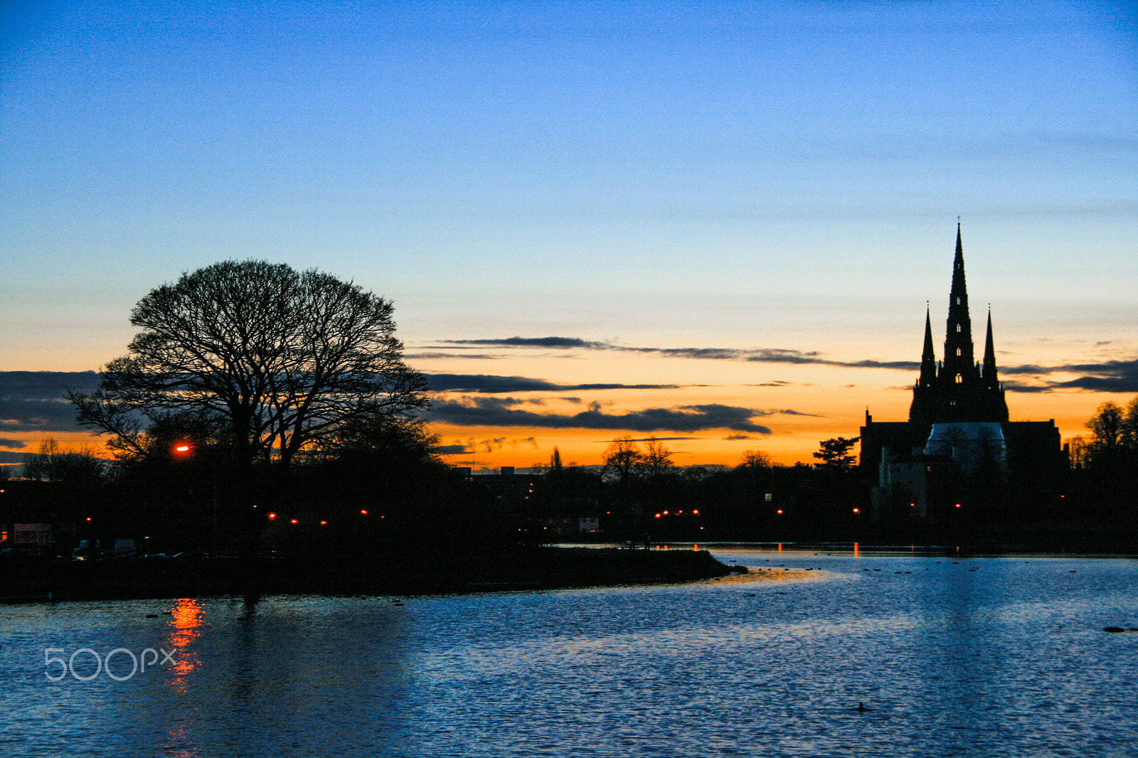 Canon EOS 400D (EOS Digital Rebel XTi / EOS Kiss Digital X) + Tamron AF 18-250mm F3.5-6.3 Di II LD Aspherical (IF) Macro sample photo. Lichfield cathdral sunset photography