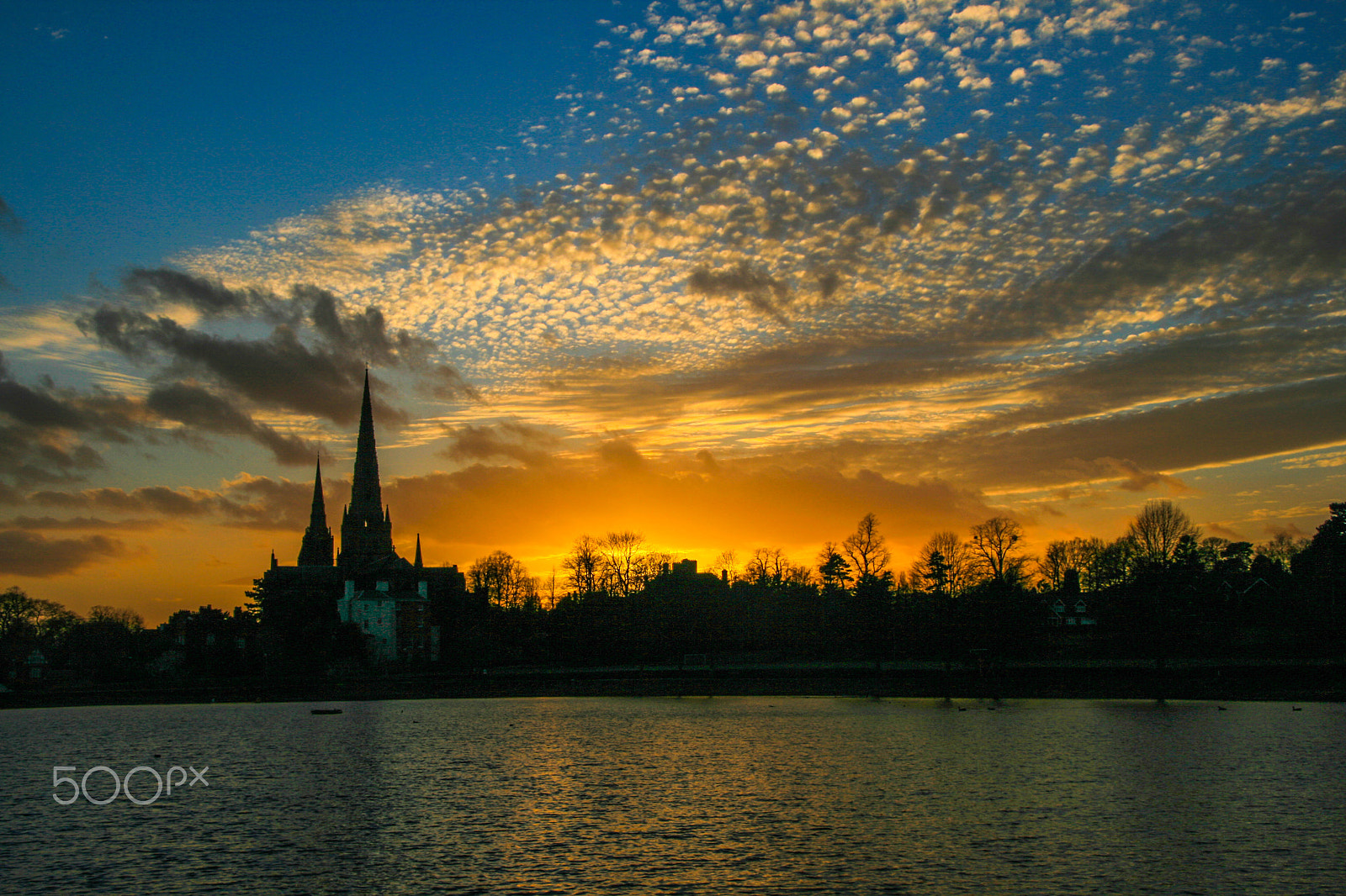 Canon EOS 400D (EOS Digital Rebel XTi / EOS Kiss Digital X) sample photo. Lichfield cathdral sunset photography