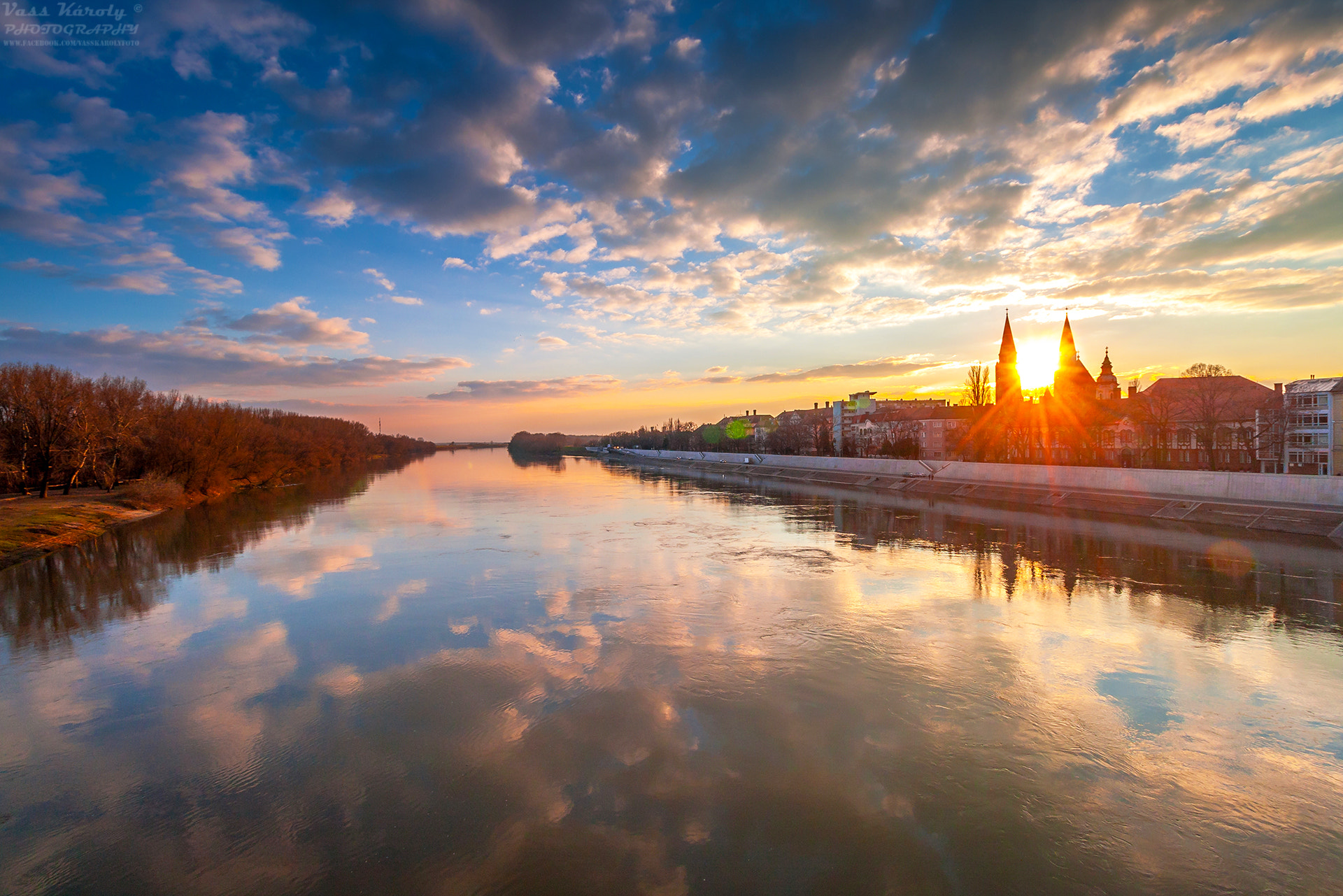 Canon EF-S 10-18mm F4.5–5.6 IS STM sample photo. Colors of the river (tisza) photography