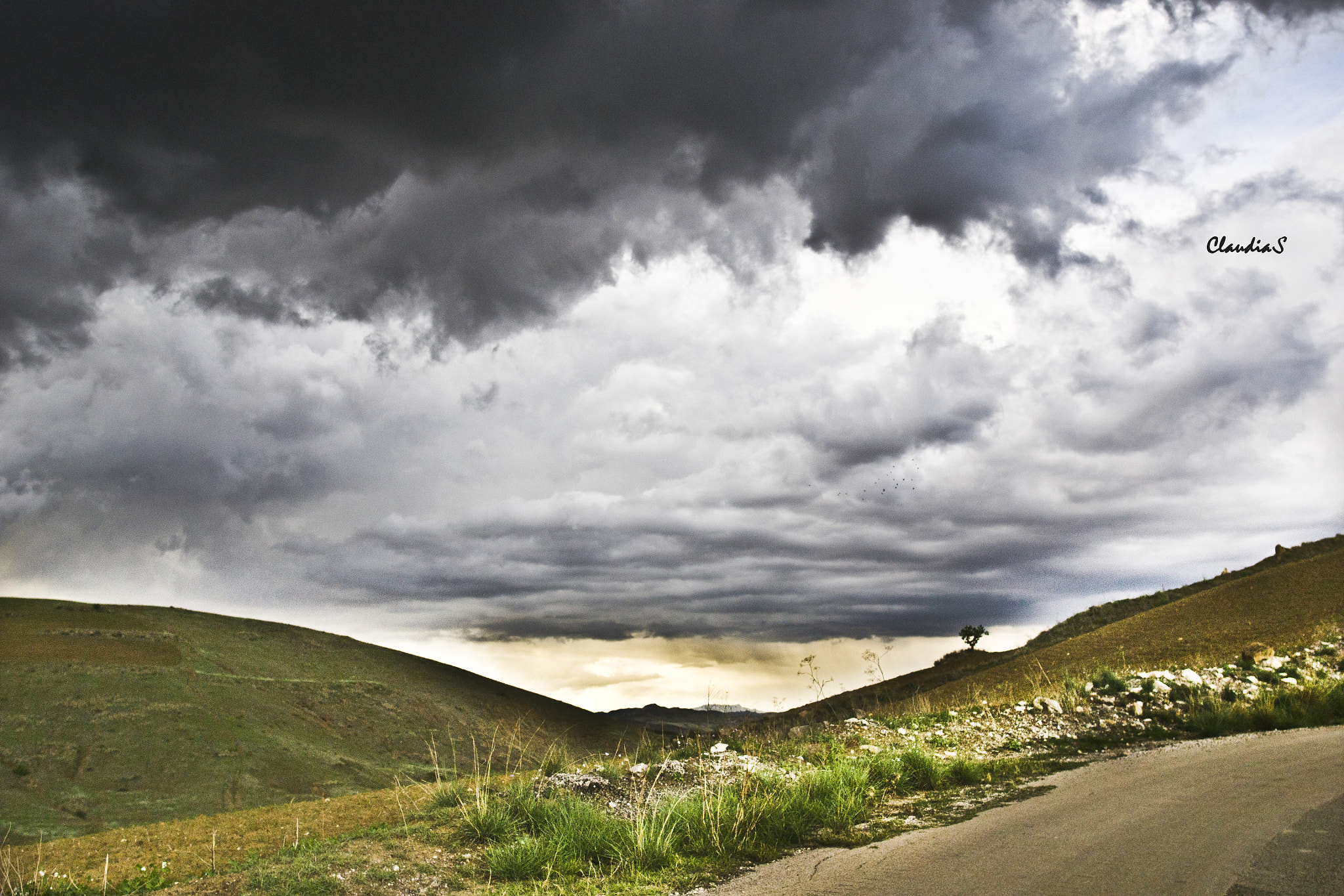 Nikon D3100 + Nikon AF-S Nikkor 20mm F1.8G ED sample photo. Sicily's hinterland #4 photography