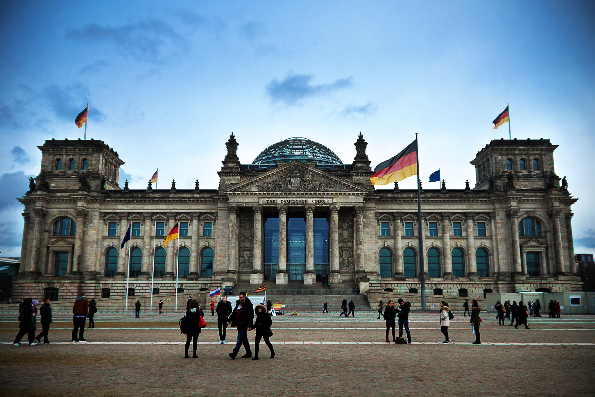 Sigma 18-250mm F3.5-6.3 DC OS HSM sample photo. Reichstag photography