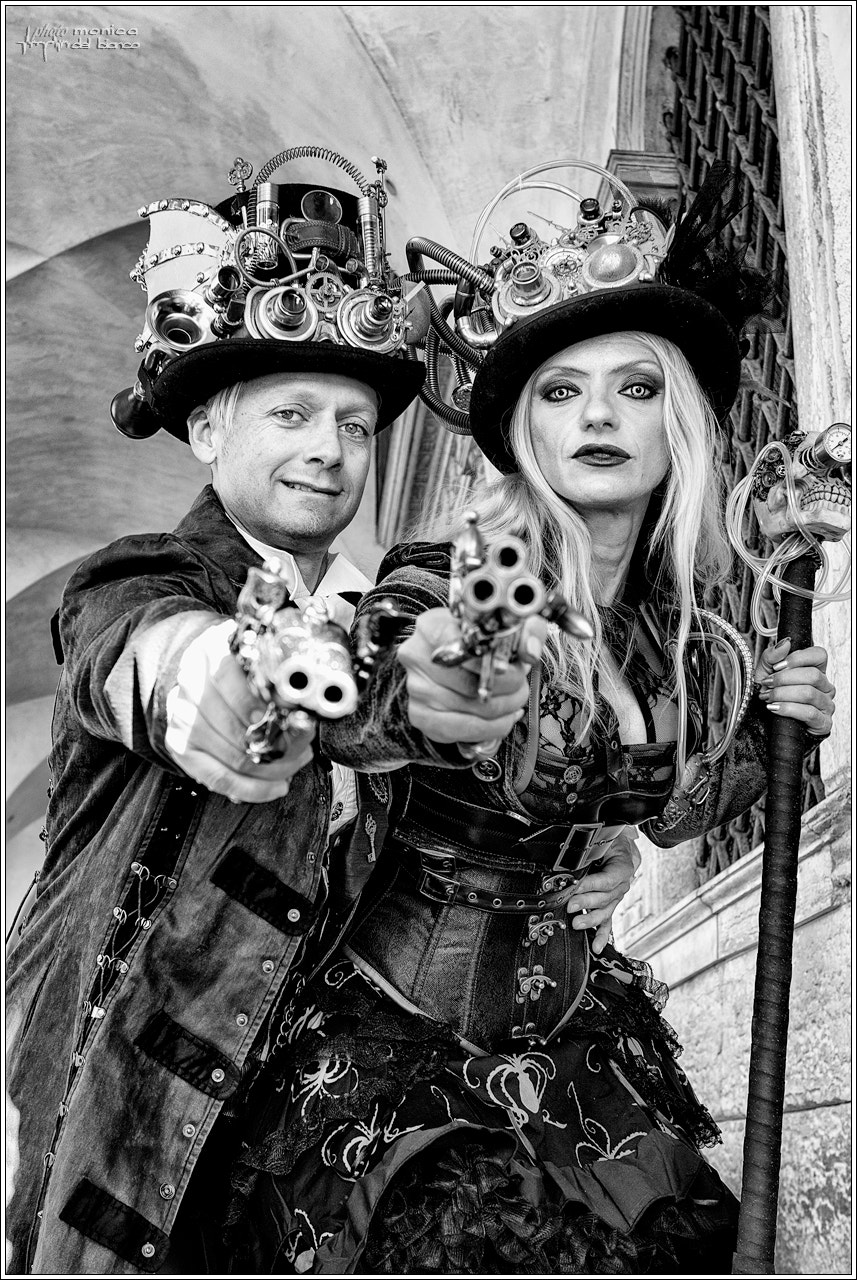 Nikon D7100 + Nikon AF-S Nikkor 28mm F1.8G sample photo. Steampunk vampire photography