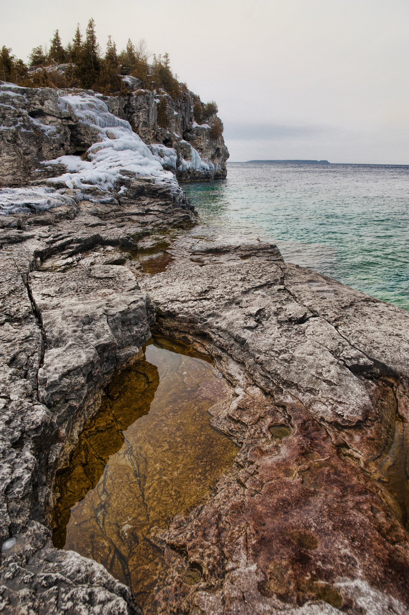 Nikon D700 + Samyang 12mm F2.8 ED AS NCS Fisheye sample photo. Bruce peninsula, indian anse during the  winter photography