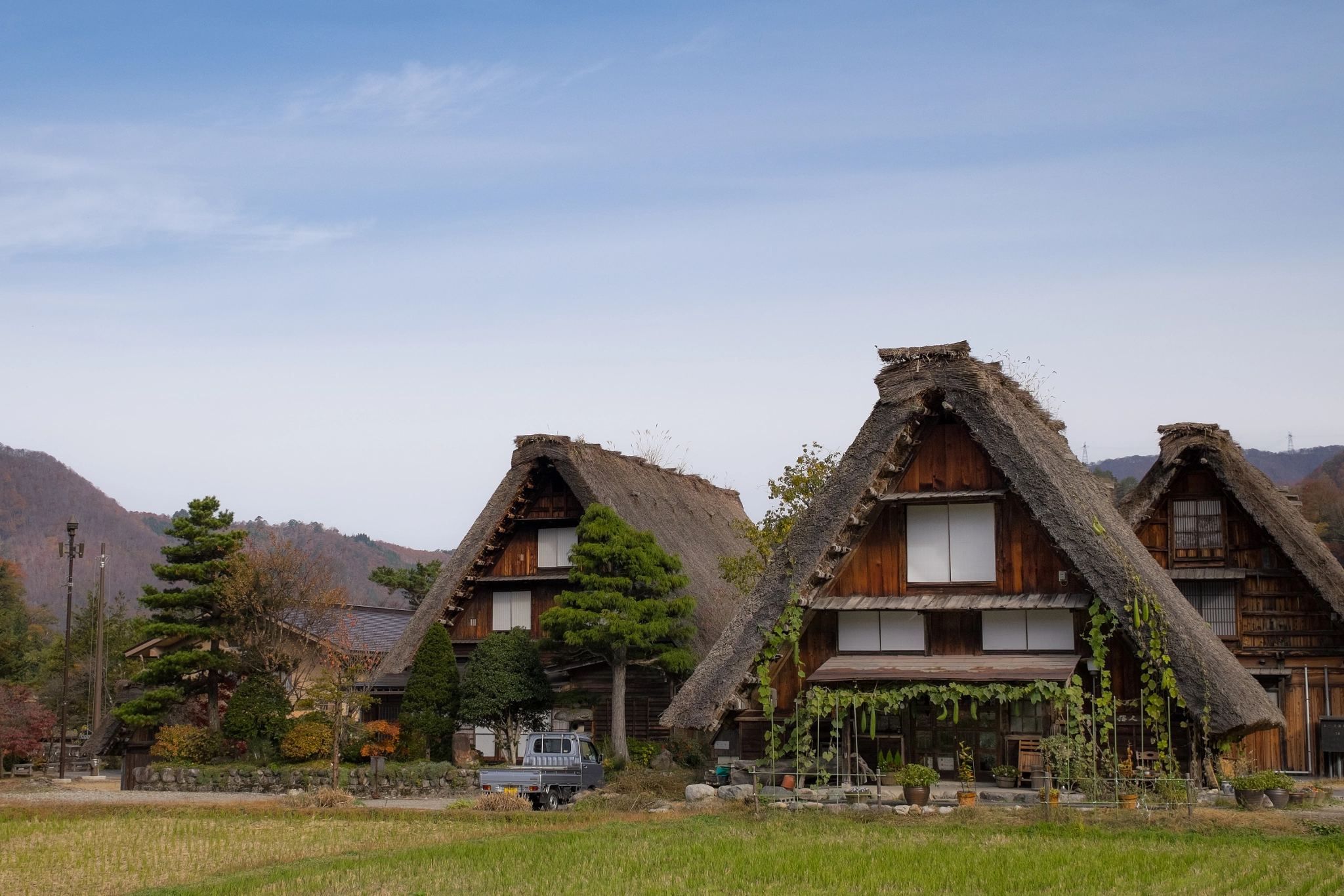 ZEISS Touit 32mm F1.8 sample photo. Stay calm in shirakawa-go photography