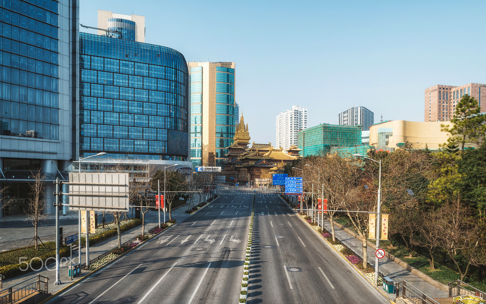 Nikon D800 + Nikon PC-E Nikkor 24mm F3.5D ED Tilt-Shift sample photo. No one the street photography