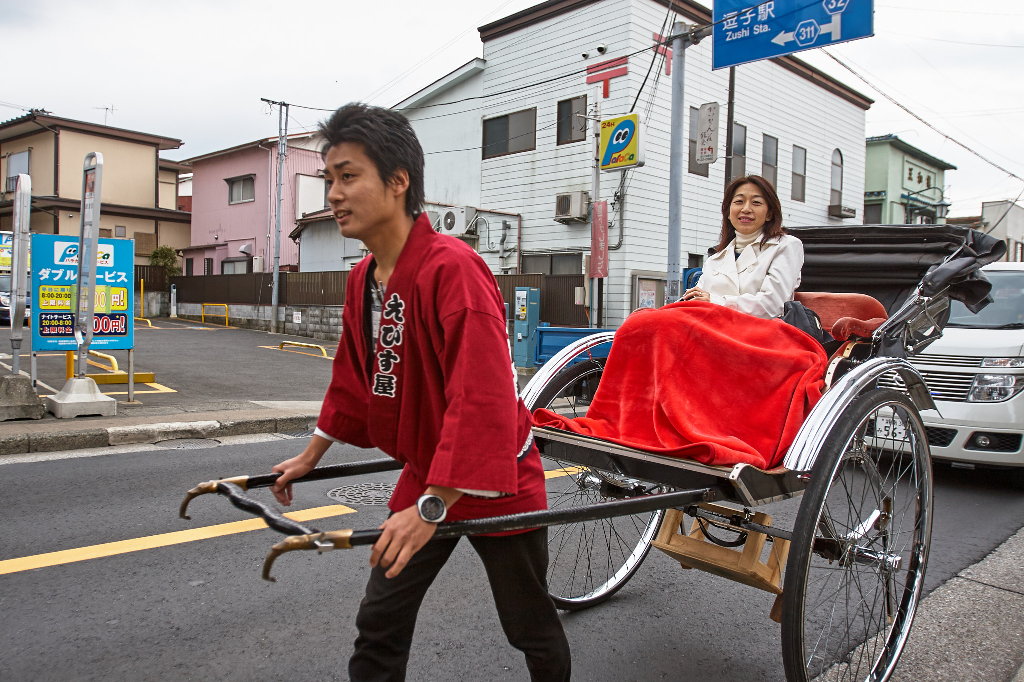 Canon EOS 30D + Canon EF 16-35mm F2.8L USM sample photo. Jinrikisha photography