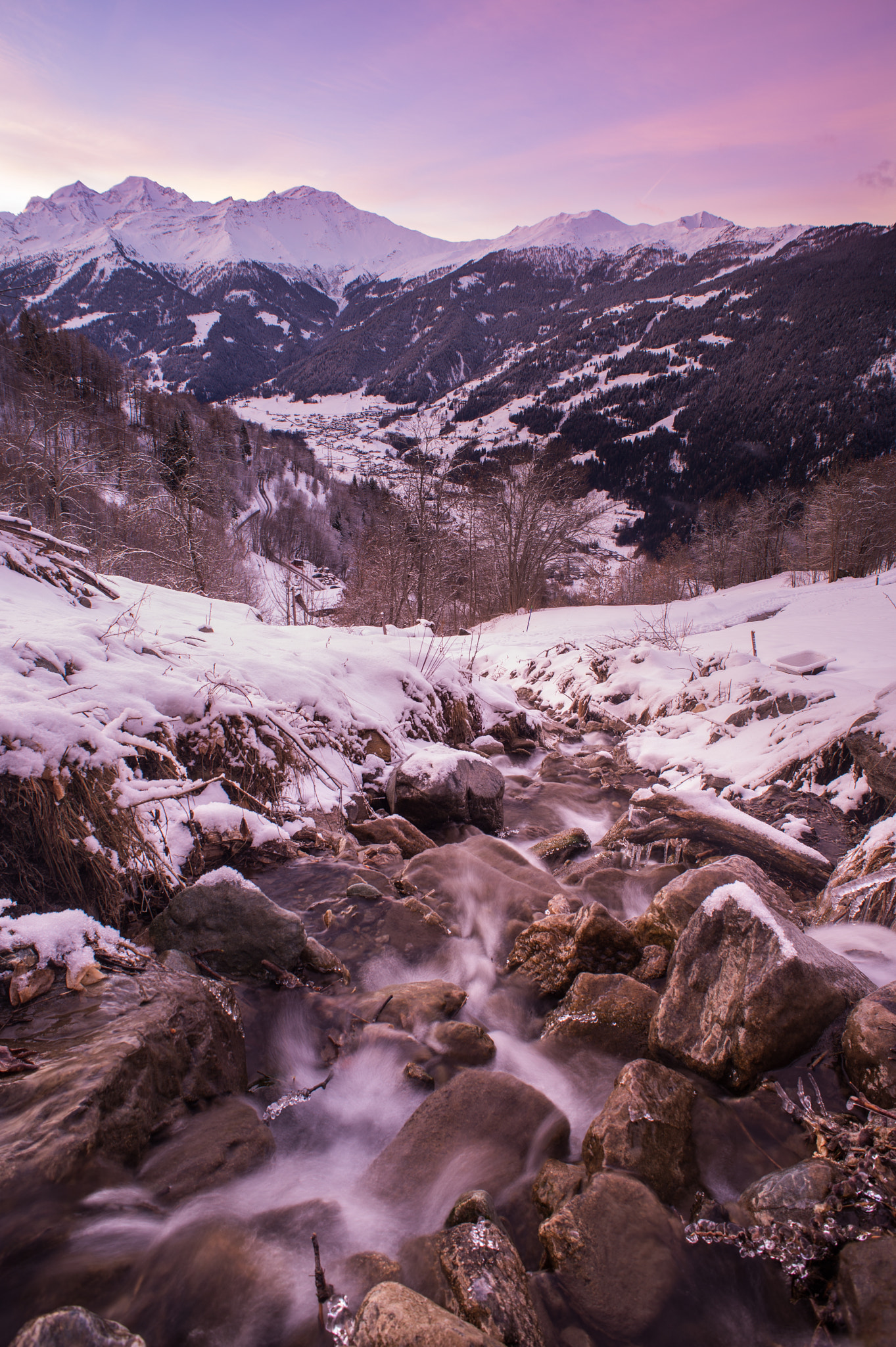 Nikon D610 + AF Nikkor 20mm f/2.8 sample photo. Winter stream sunrise photography
