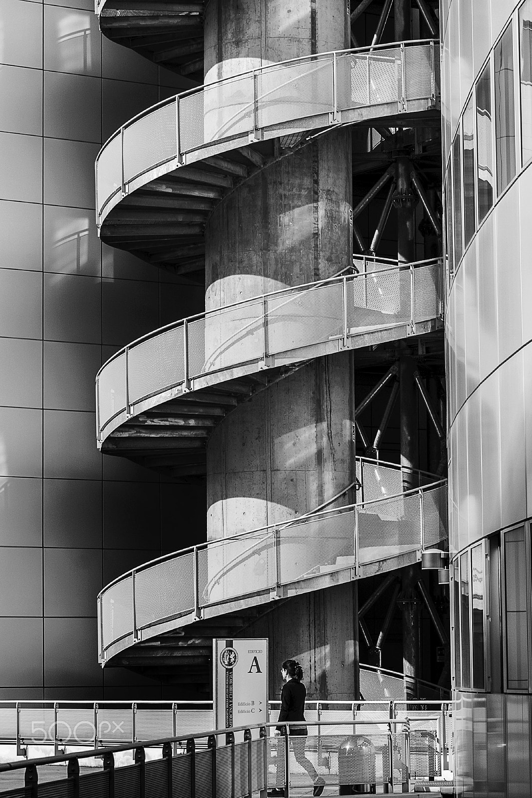 Sigma 70-300mm F4-5.6 DG OS sample photo. Geometria della solitudine photography