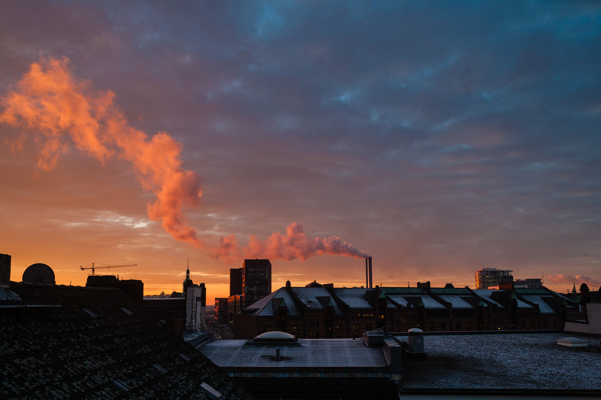 Canon EOS 5D + Canon EF 28mm F1.8 USM sample photo. Steam photography