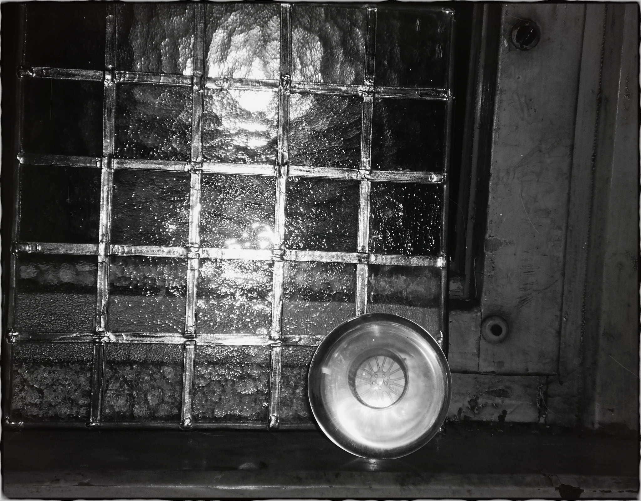 Olympus T105,T100,X36 sample photo. Black and white photography