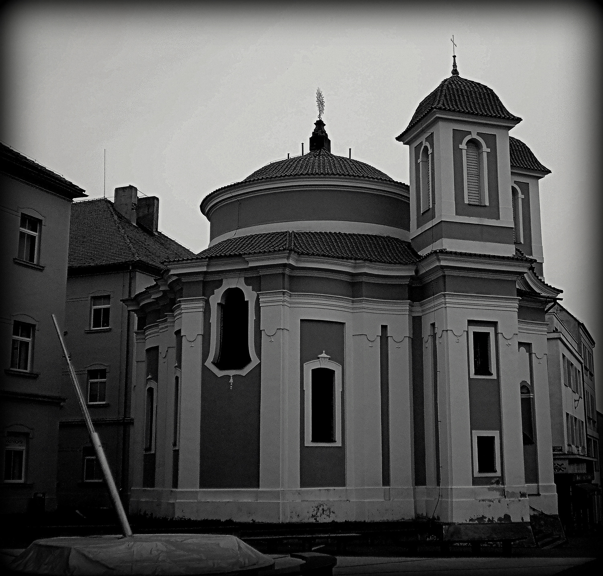 Olympus T105,T100,X36 sample photo. Black and white photography