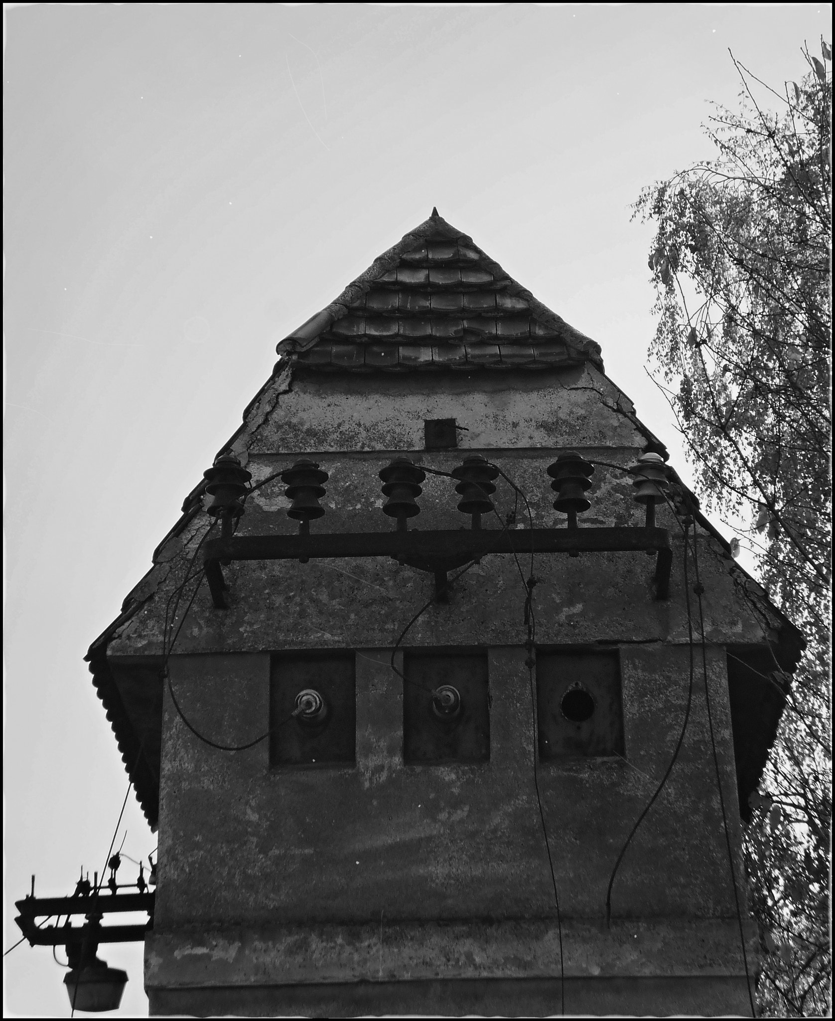 Olympus T105,T100,X36 sample photo. Black and white photography