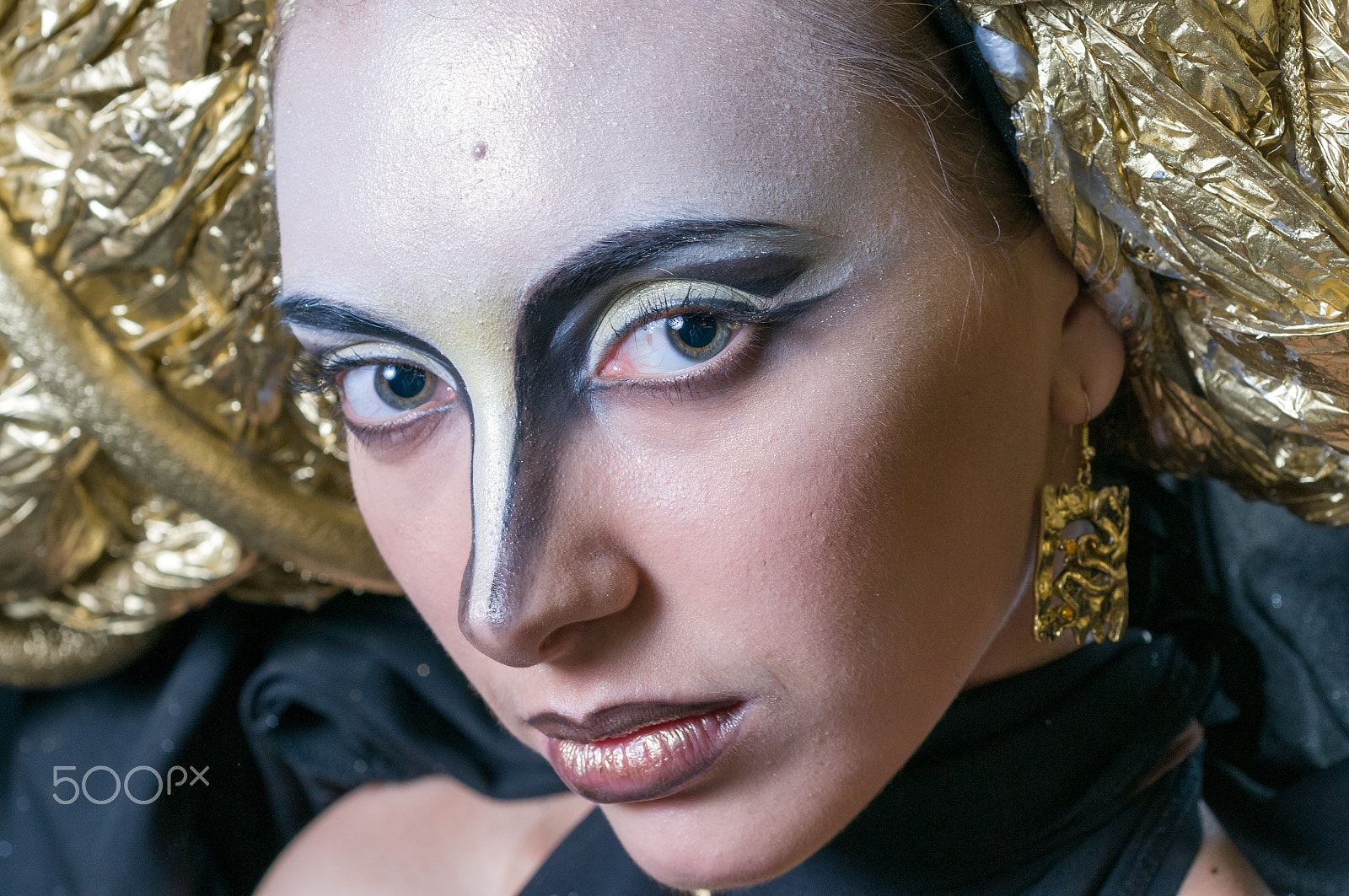 Nikon D300 + Nikon AF Micro-Nikkor 60mm F2.8D sample photo. Makeup and hair artists competition photography