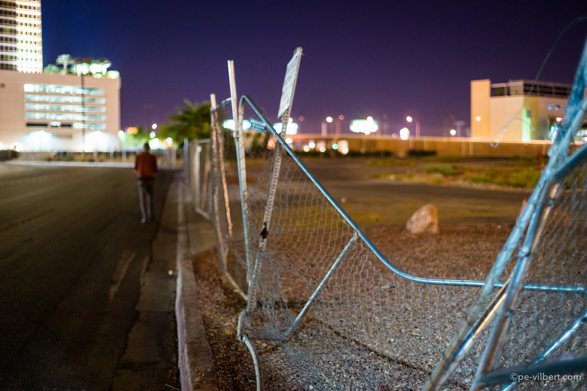 Sony Alpha DSLR-A850 + Minolta AF 50mm F1.4 [New] sample photo. Other side of vegas photography