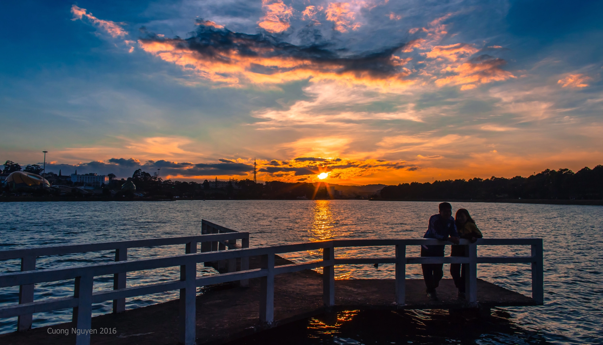 Canon EOS 6D + Canon EF 24mm f/1.4L sample photo. Xuan huong lake photography