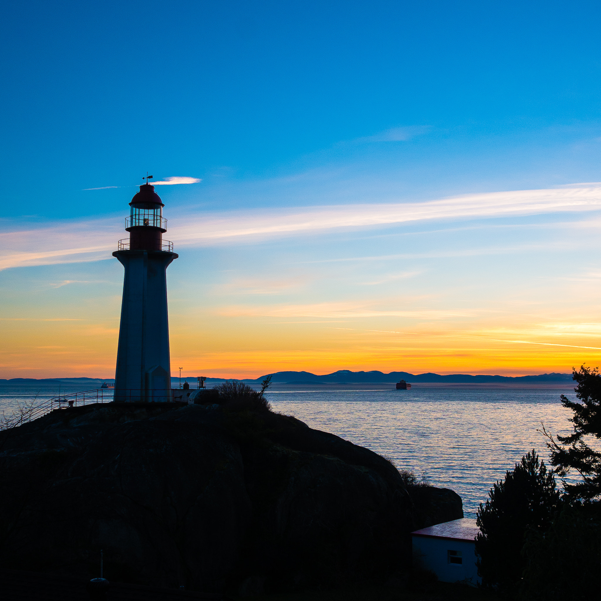 Panasonic Lumix DMC-GX7 + Olympus M.Zuiko Digital 17mm F1.8 sample photo. Lighthouse park photography