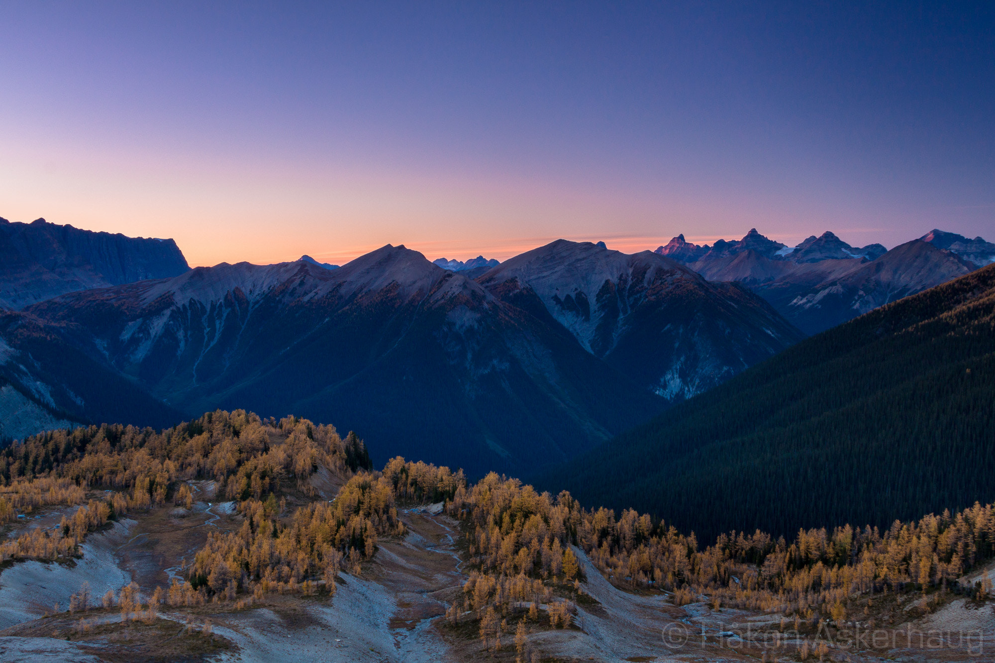 Canon EF 28-135mm F3.5-5.6 IS USM sample photo. Numa pass photography