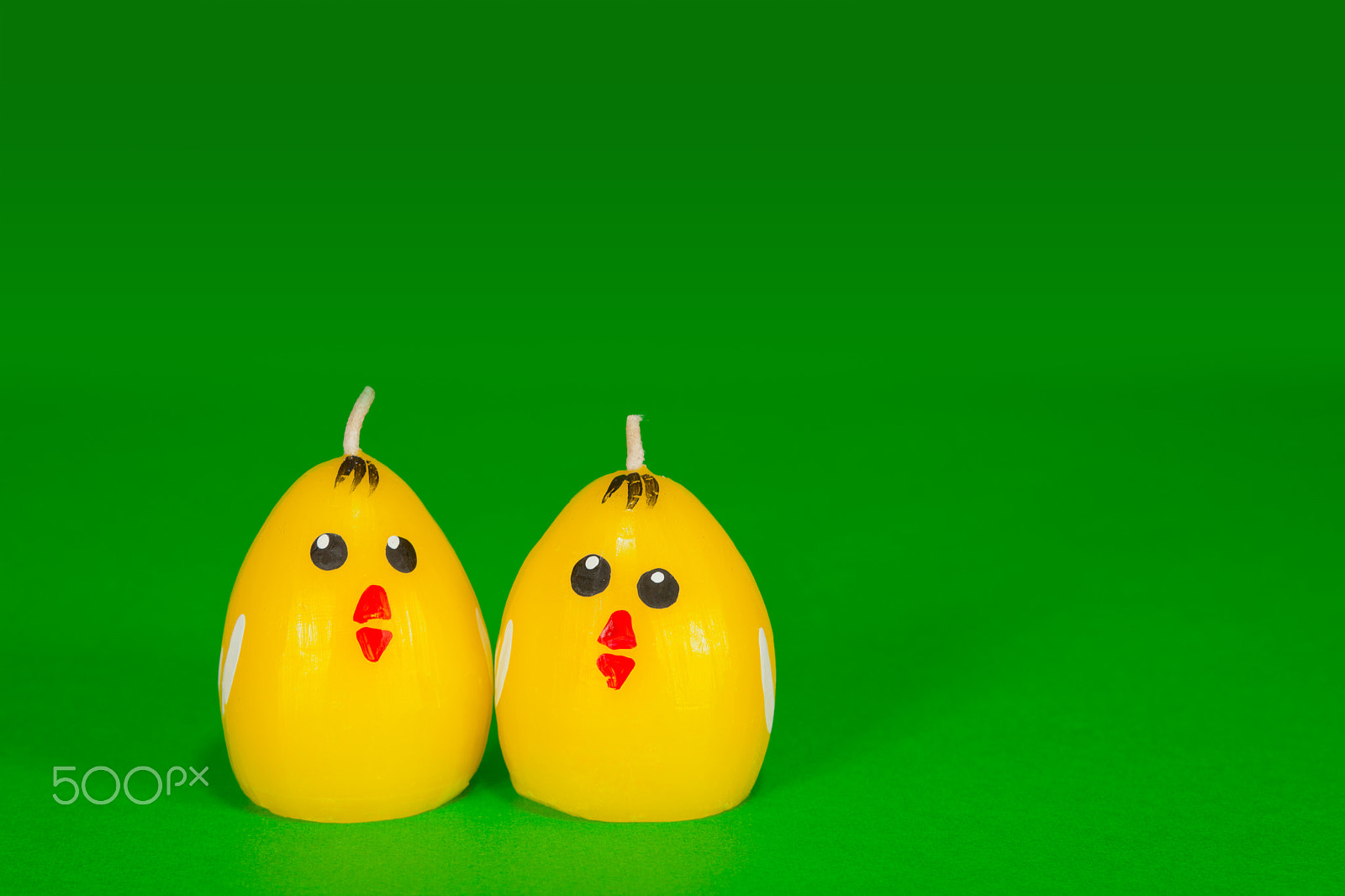 Canon EF 28-90mm f/4-5.6 sample photo. Two yellow chicken candles photography