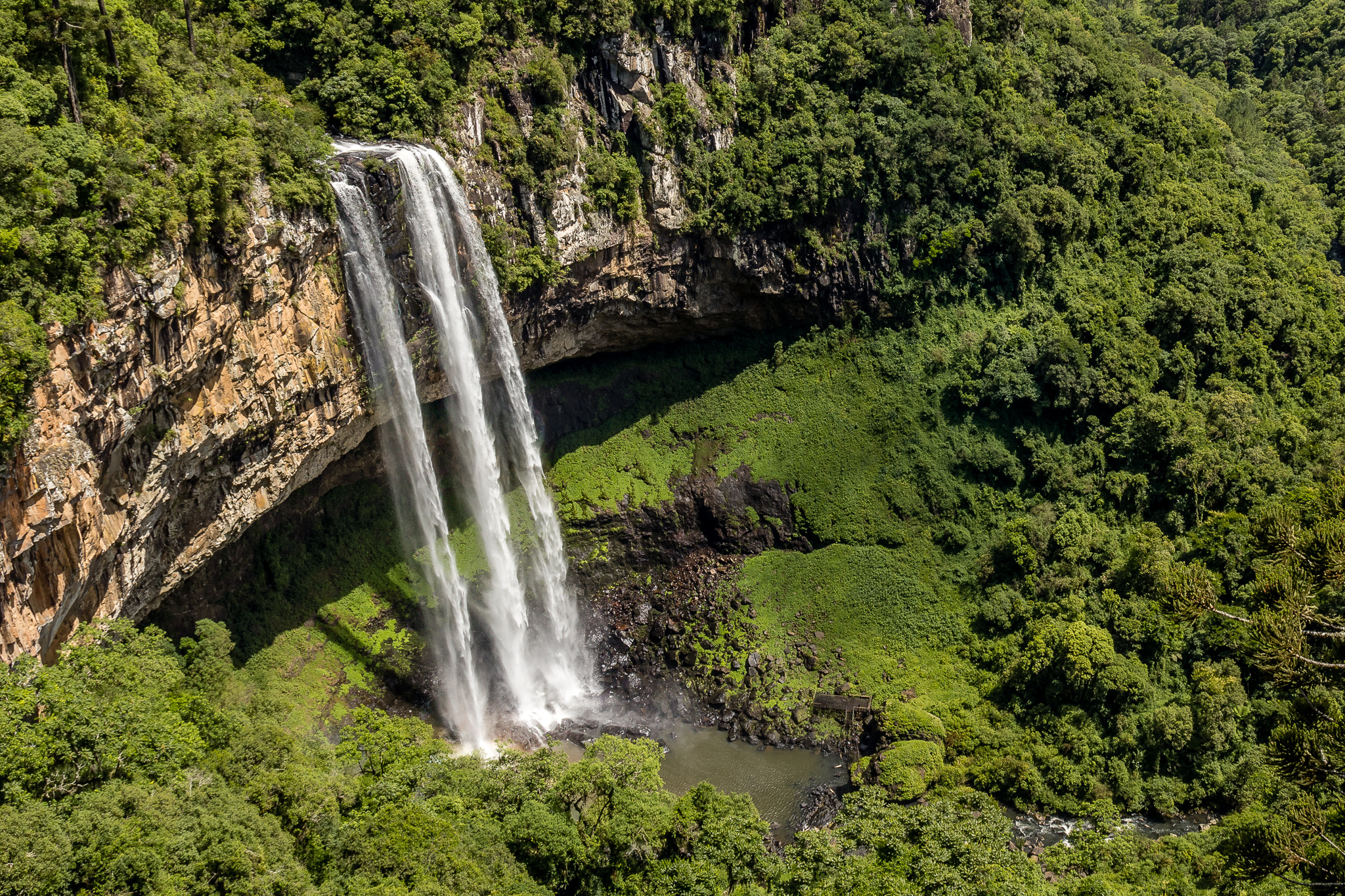 Sigma 17-70mm F2.8-4 DC Macro OS HSM sample photo. Caracol's waterfall / cascata do caracol photography