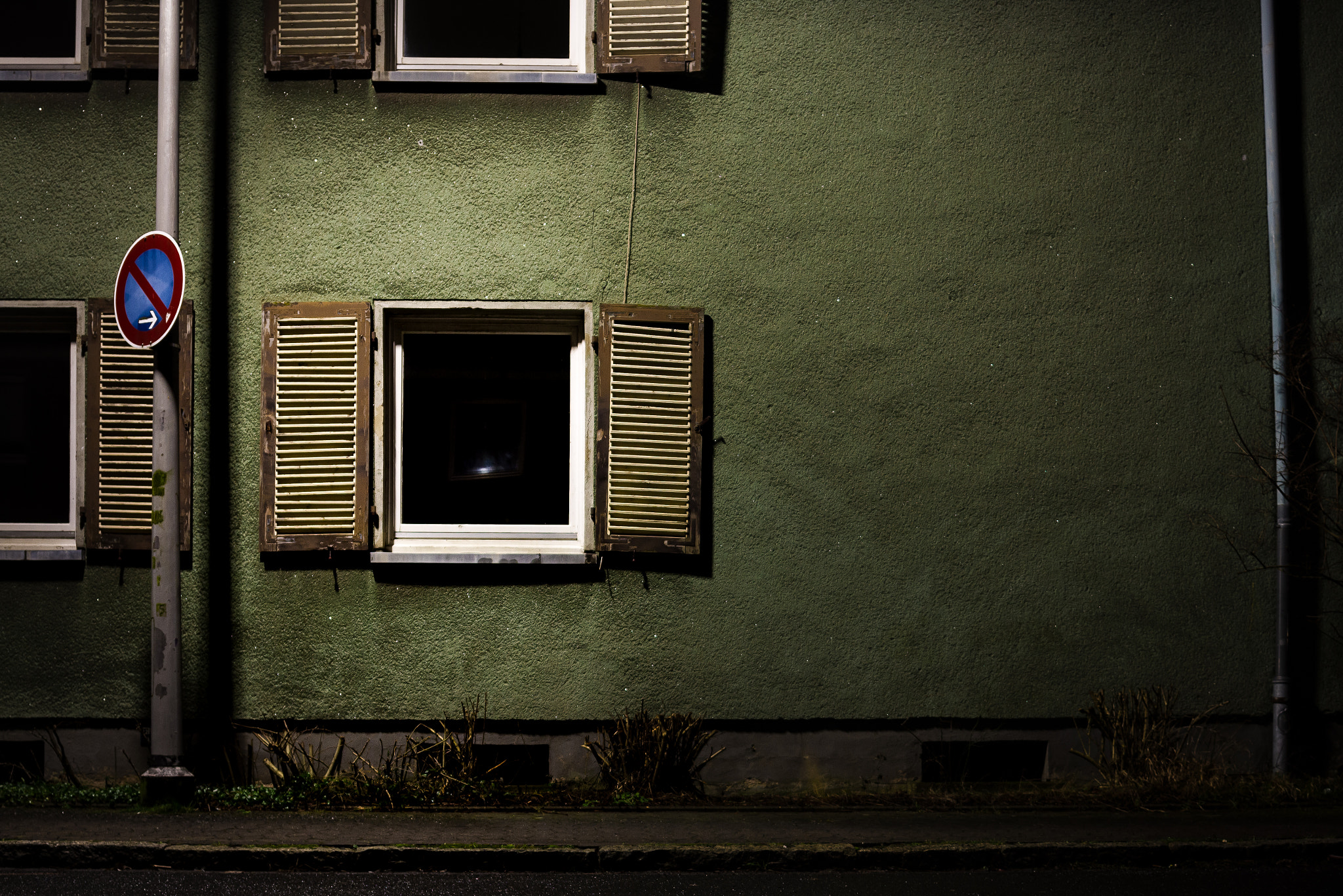 Canon EOS 7D + Canon EF 24mm F2.8 sample photo. Evening walk photography