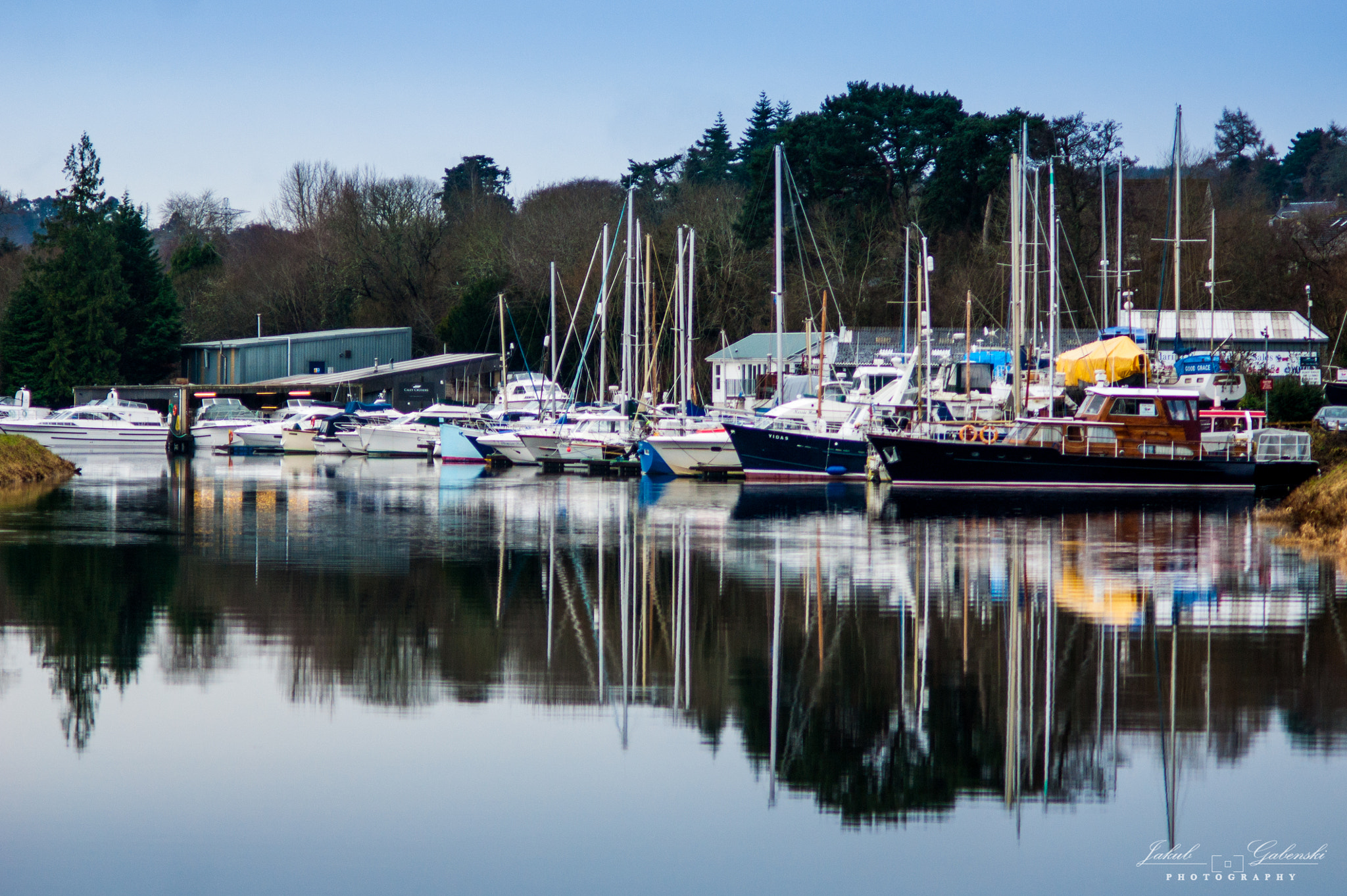 Sony Alpha DSLR-A390 sample photo. Boat harbour photography