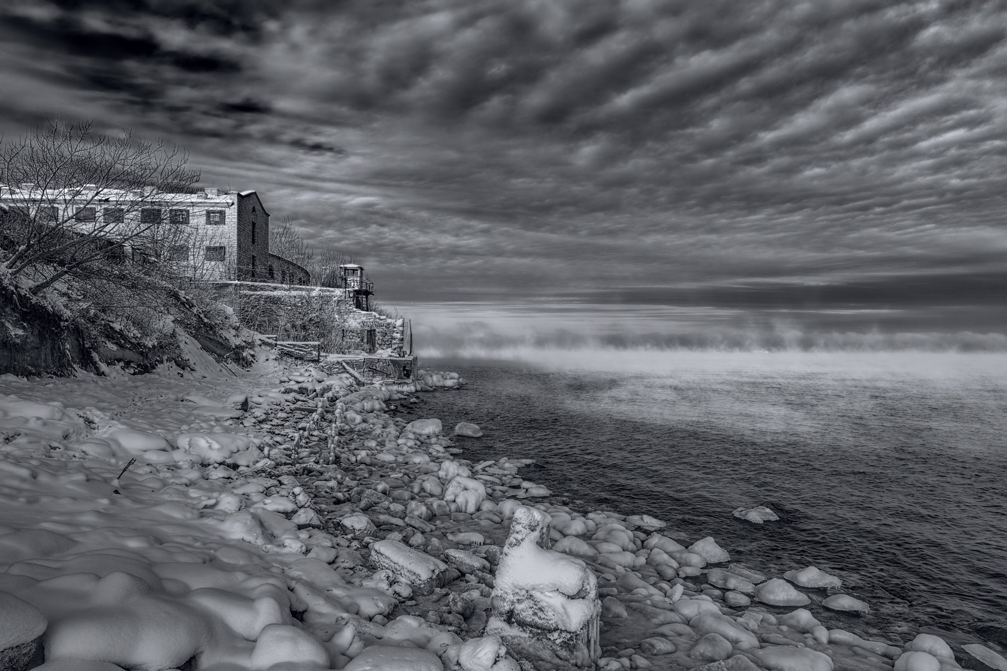 Nikon D7200 + AF-S VR DX 16-80mm f/2.8-4.0E ED sample photo. Prison by the sea b&amp;w photography