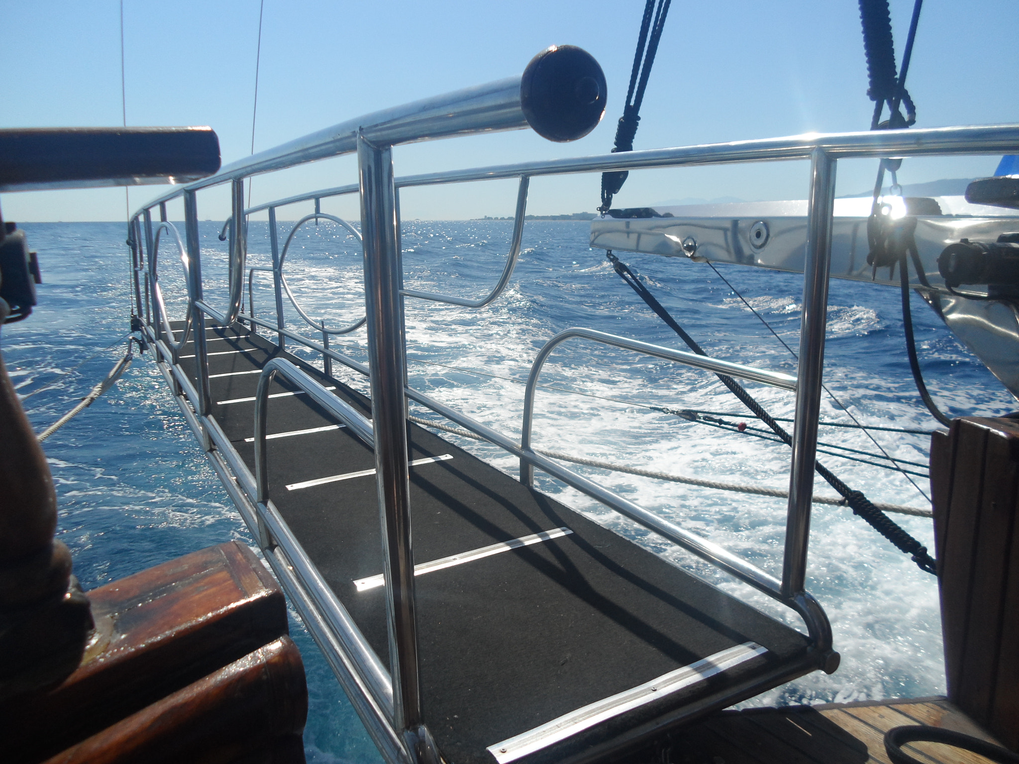 Samsung DV300 / DV300F / DV305F sample photo. On board a pirate ship photography