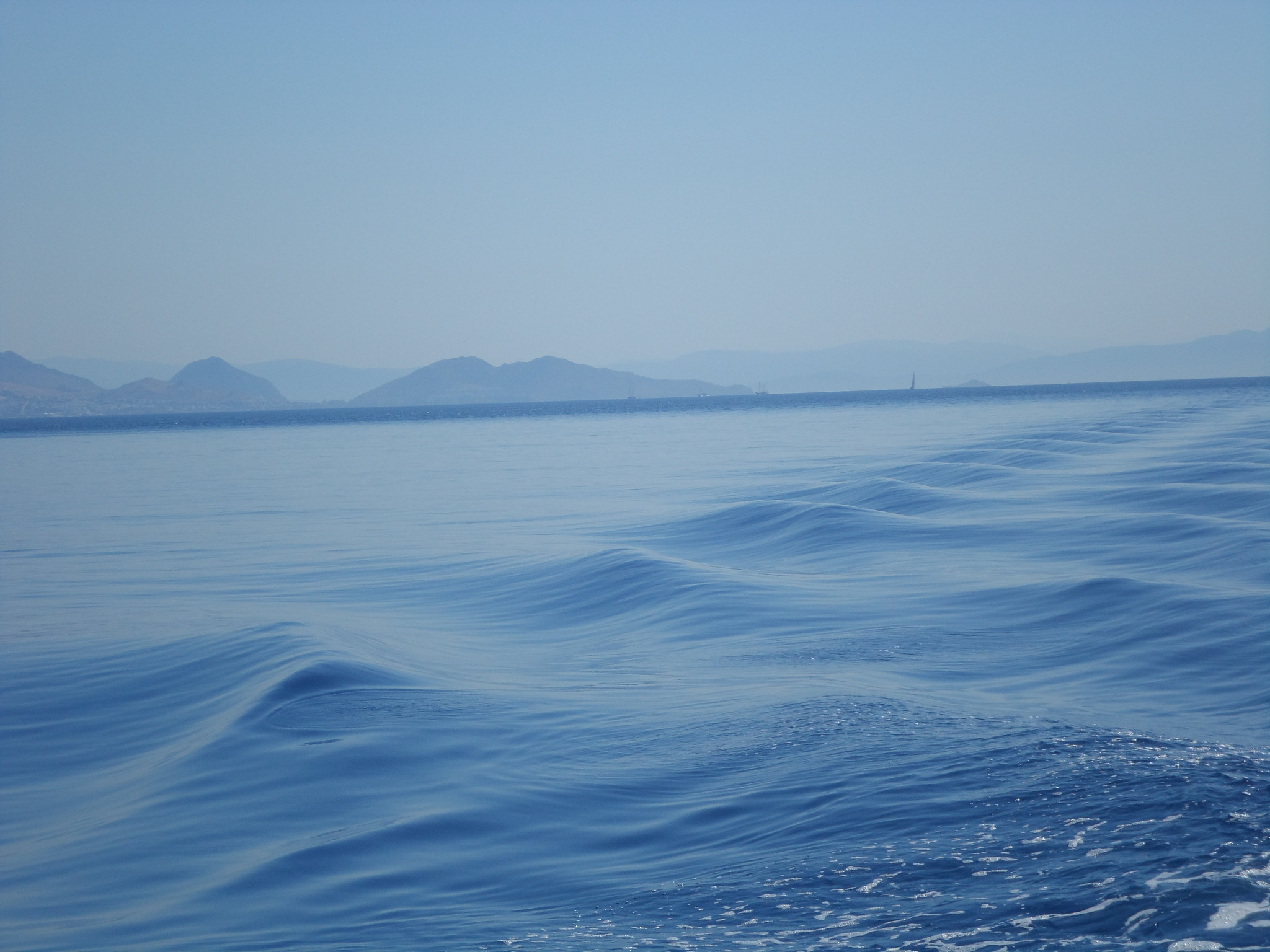 Samsung DV300 / DV300F / DV305F sample photo. The calm sea photography