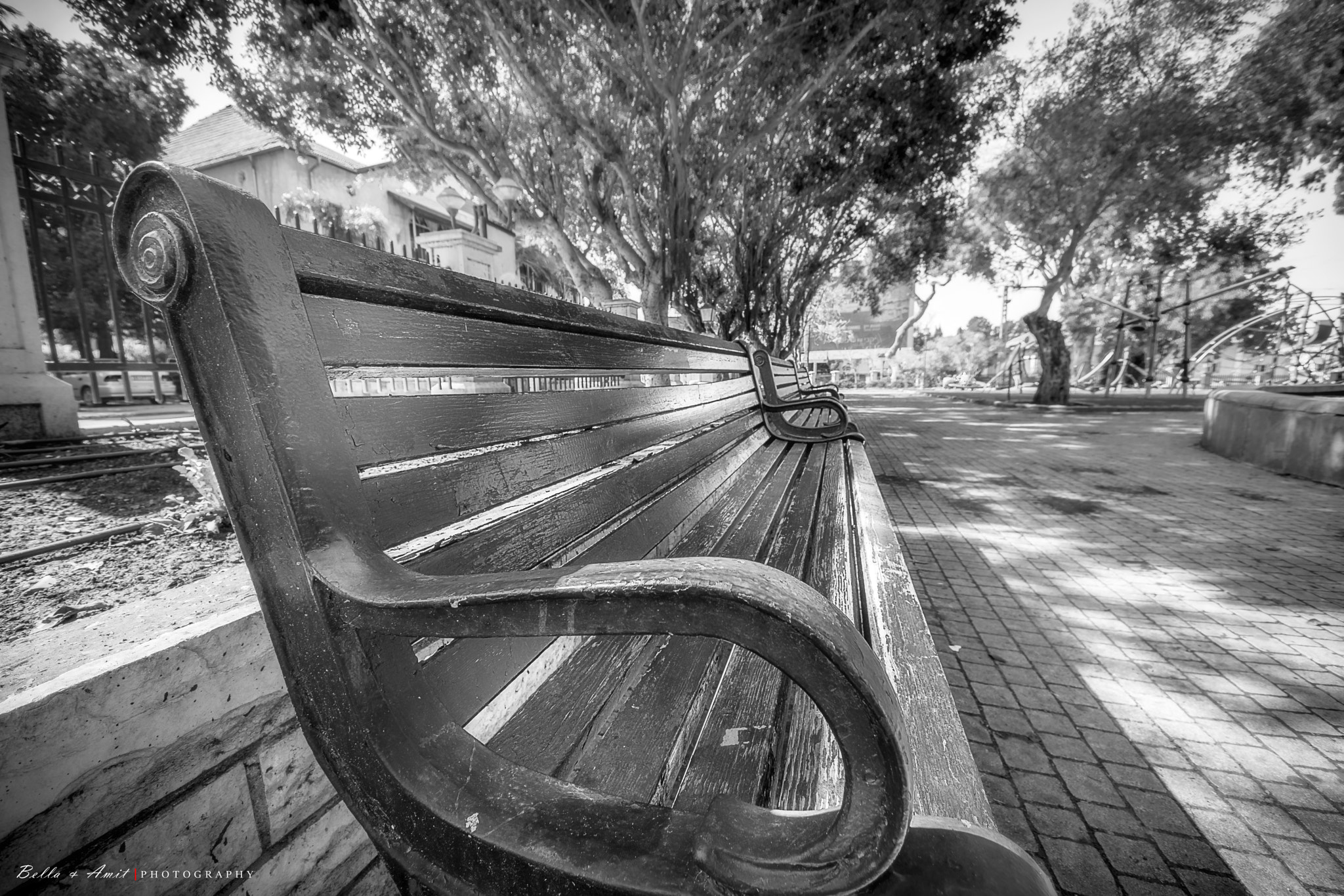 Nikon D5500 + Sigma 8-16mm F4.5-5.6 DC HSM sample photo. Place to sit photography