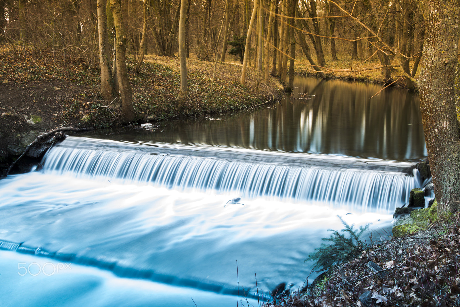 AF Zoom-Nikkor 28-80mm f/3.3-5.6G sample photo. 'river' photography