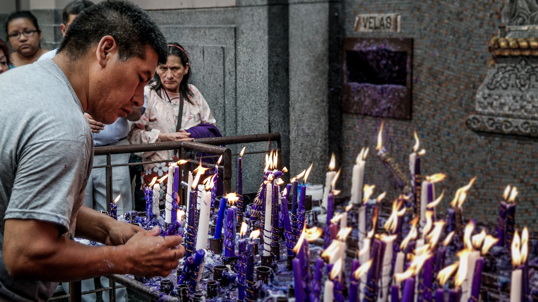 Samsung NX30 + NX 18-55mm F3.5-5.6 sample photo. Lord of candles 2 photography
