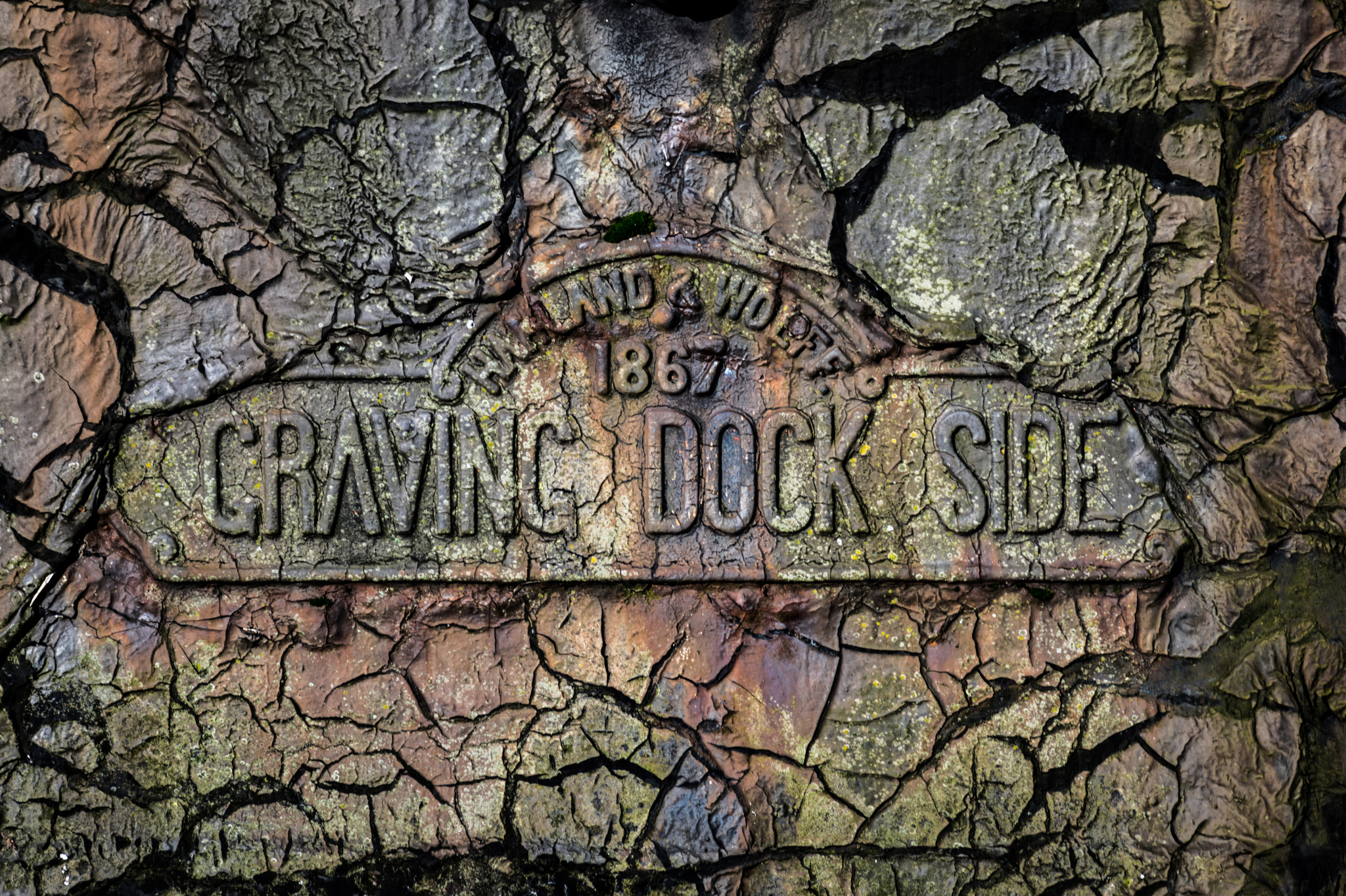Sigma 70-300mm F4-5.6 APO DG Macro sample photo. Old sign photography